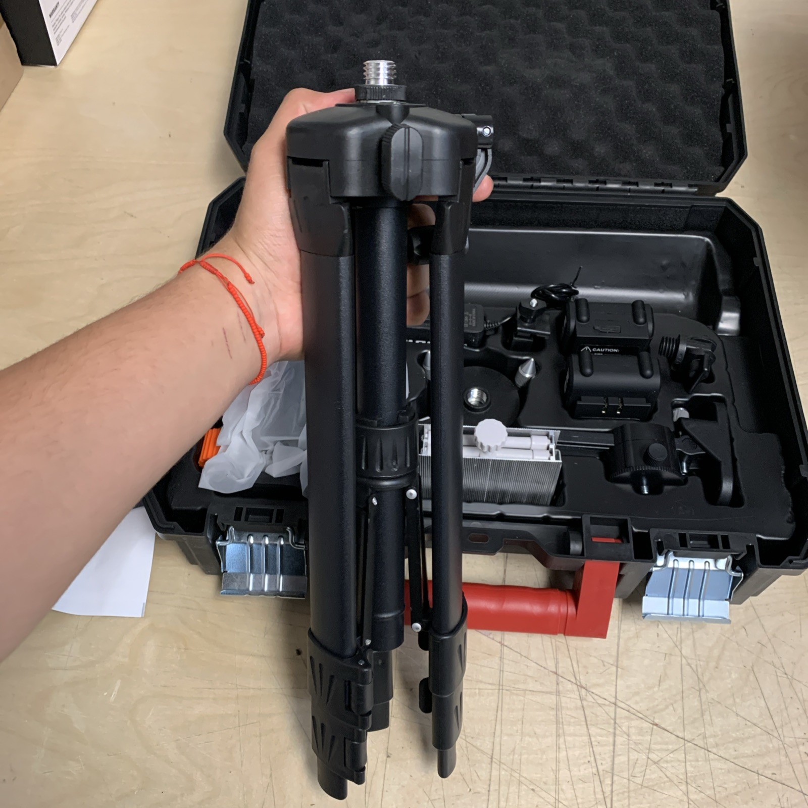 Laser Level With Tripod XL 2 Batteries