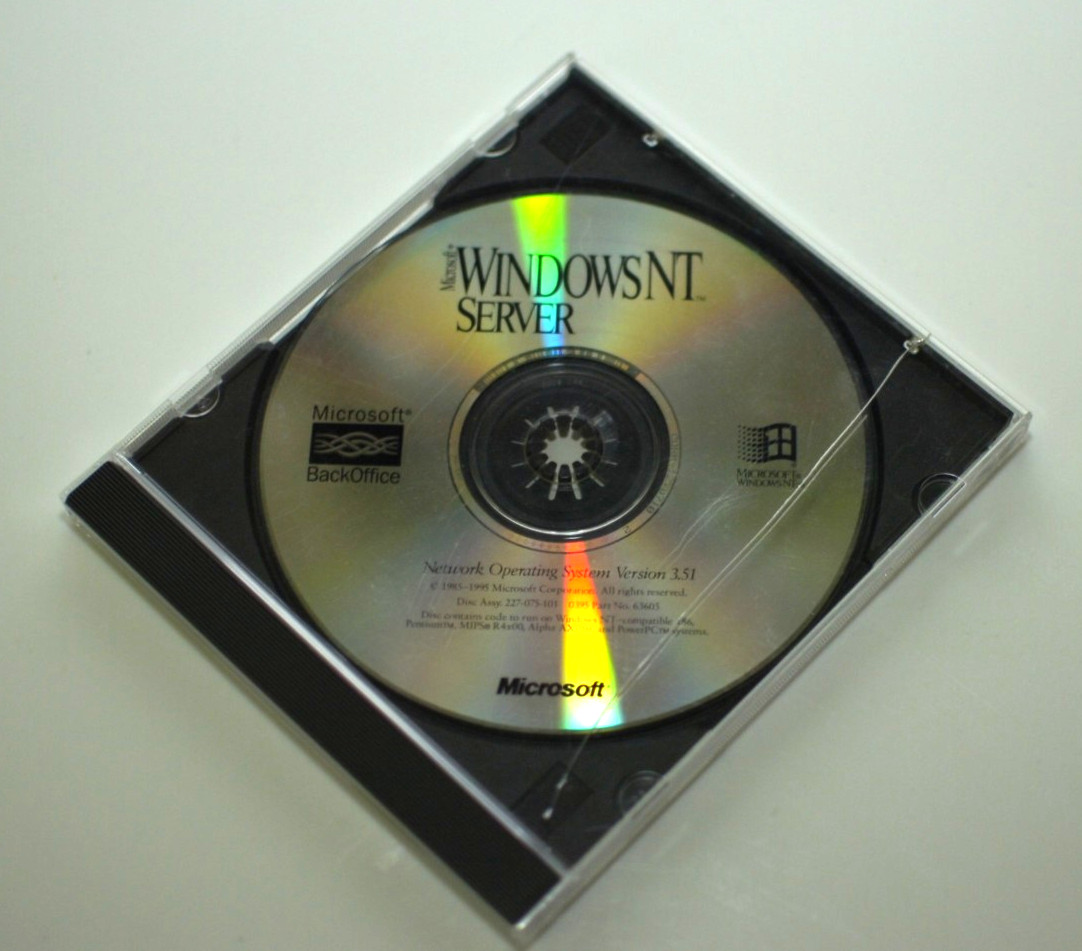 Microsoft Windows NT Server v3.51 Operating System CD-ROM In Original Jewel Case