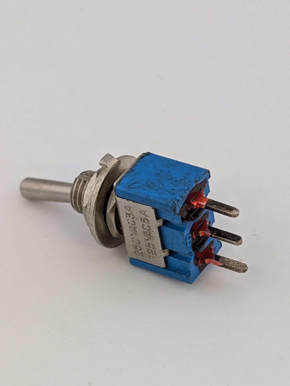 SPDT (On-On) Miniature Toggle Switch 2 Pack