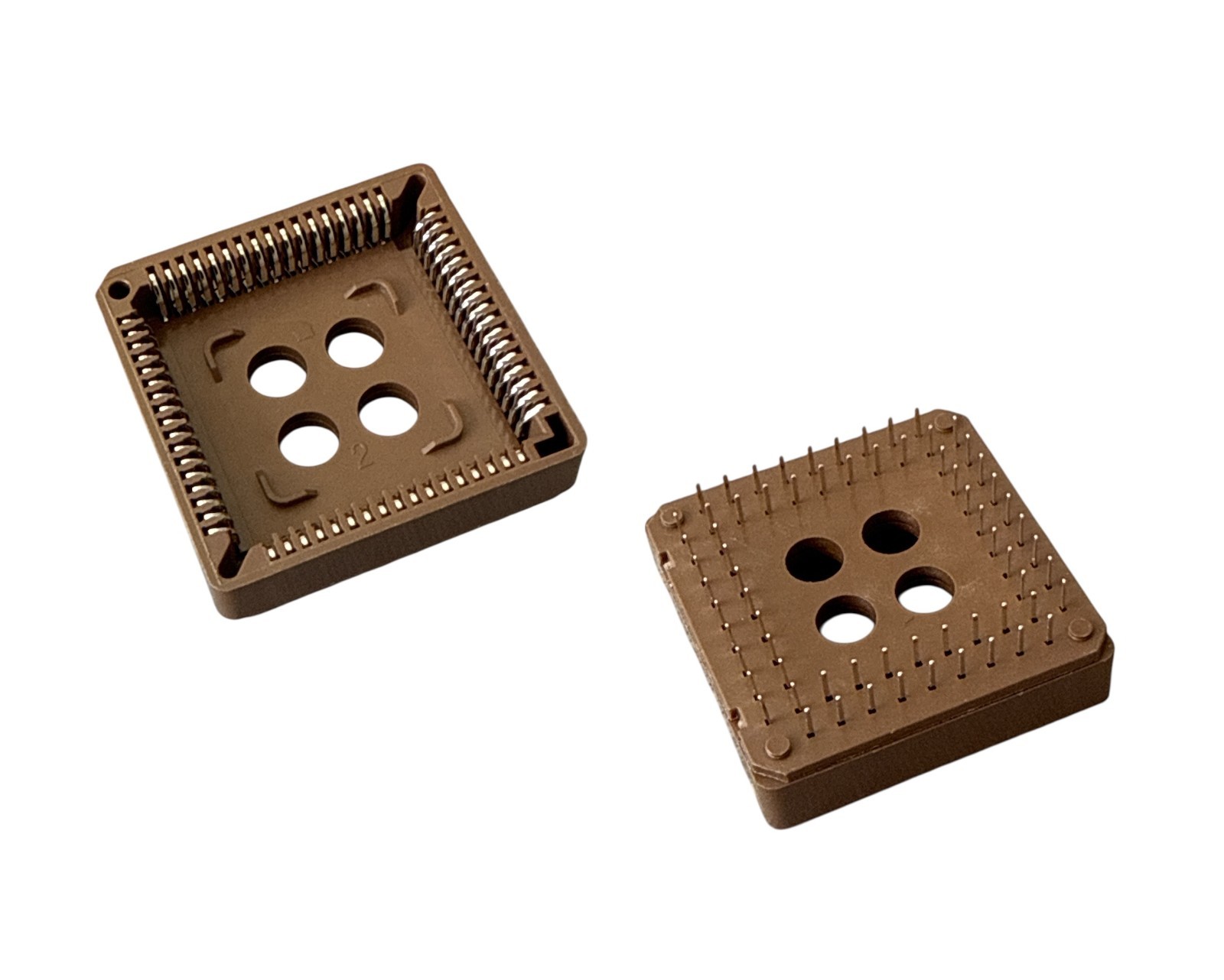 1 Piece AMPHENOL PLCC IC CHIP SOCKET 68 POSITION POS THROUGH HOLE PLCC68 PLCC-68