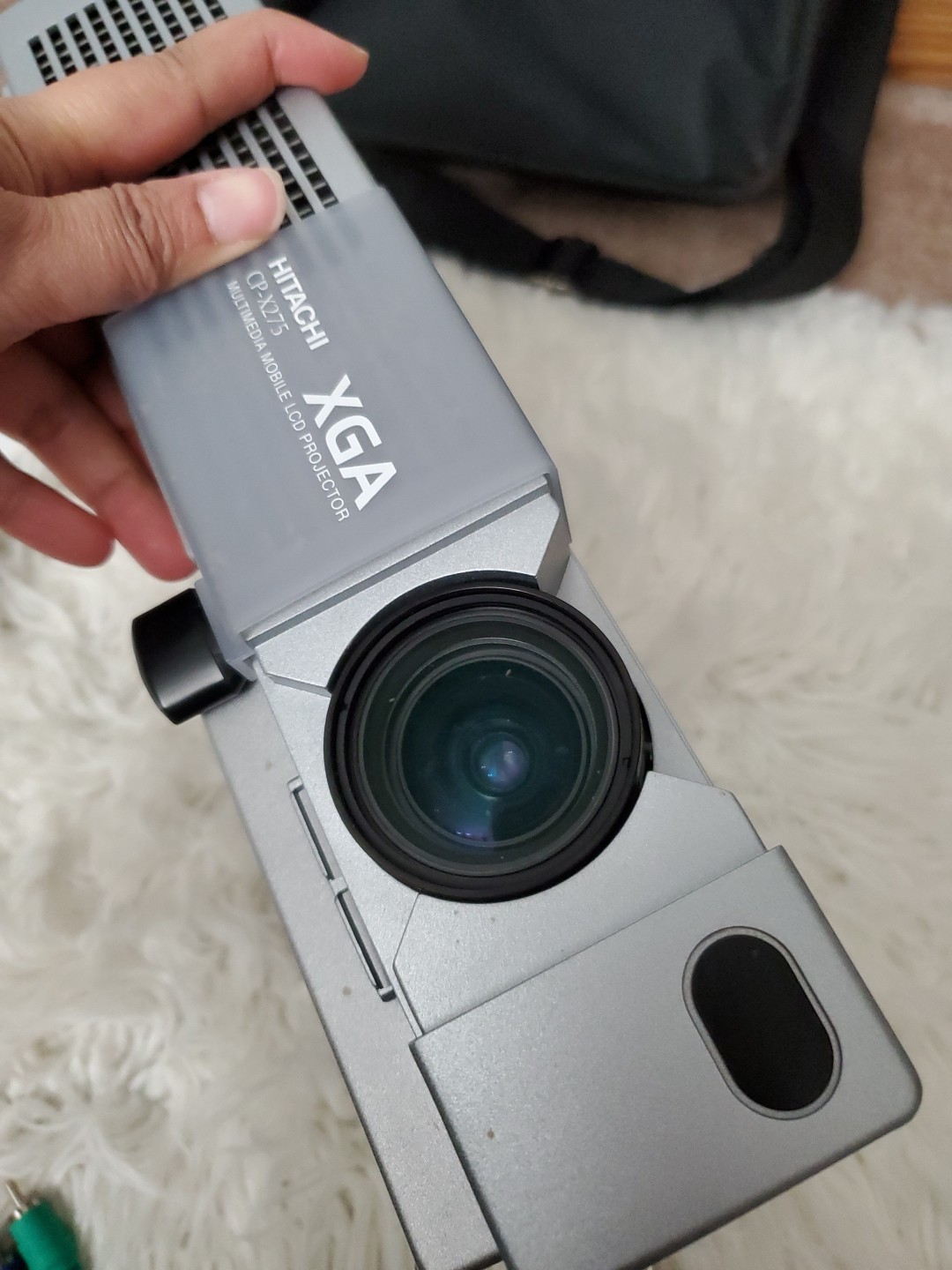 Hitachi XGA CP-X275 Multimedia Mobile LCD Projector Tested