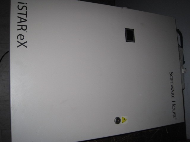 Software House iSTAR Pro STAR008W-64A 8-Door Access Control Panel w/ PSU