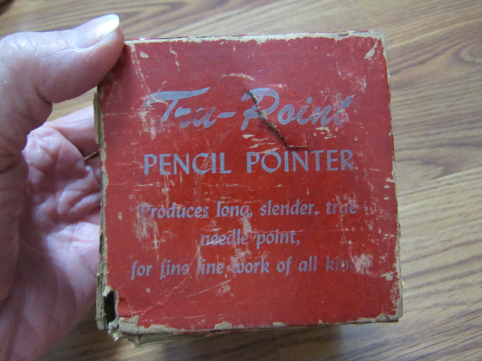 VINTAGE, TRU-POINT PENCIL POINTER IN ORIGINAL BOX