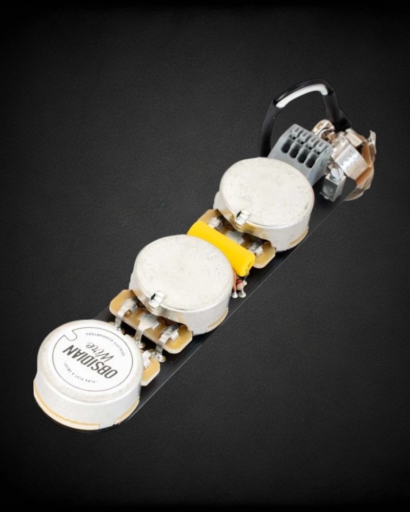 ObsidianWire Vintage Plus – Electronics for Jazz Bass