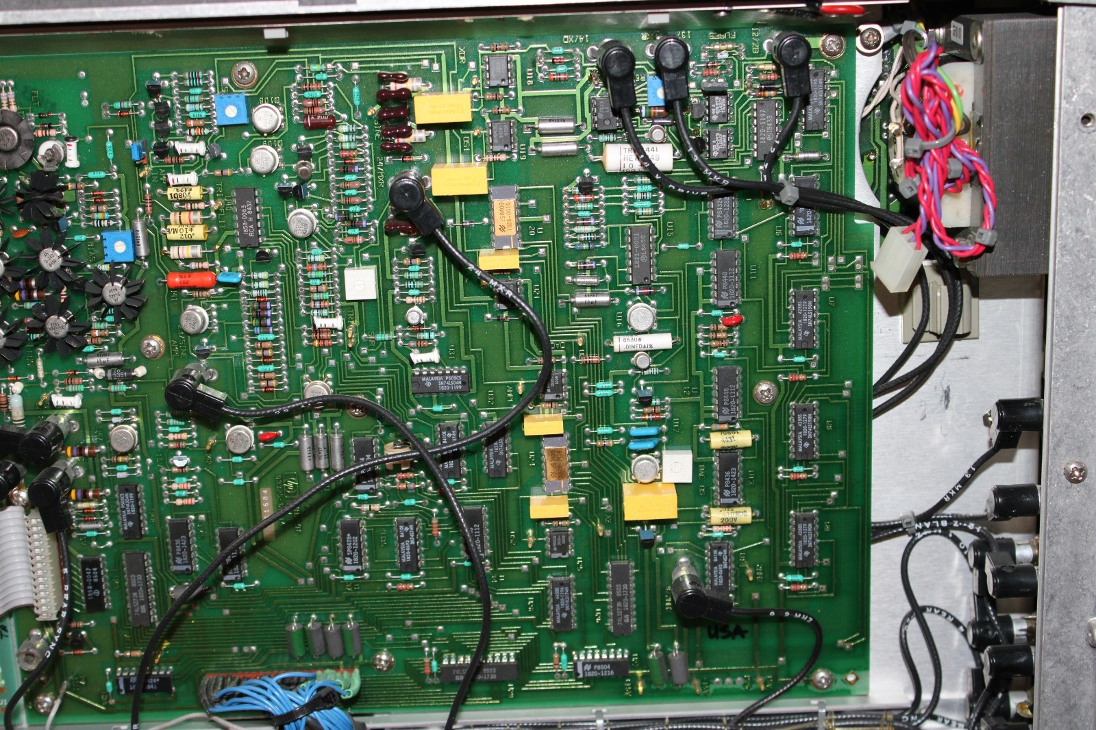 HP Hewlett Packard 3325A Synthesizer Level Generator Option 1