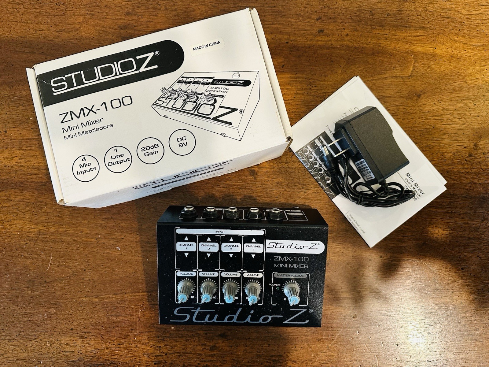 Studio Z  ZMX-100 Mini Mixer 4 Mic Inputs 1 Line Output DC9V