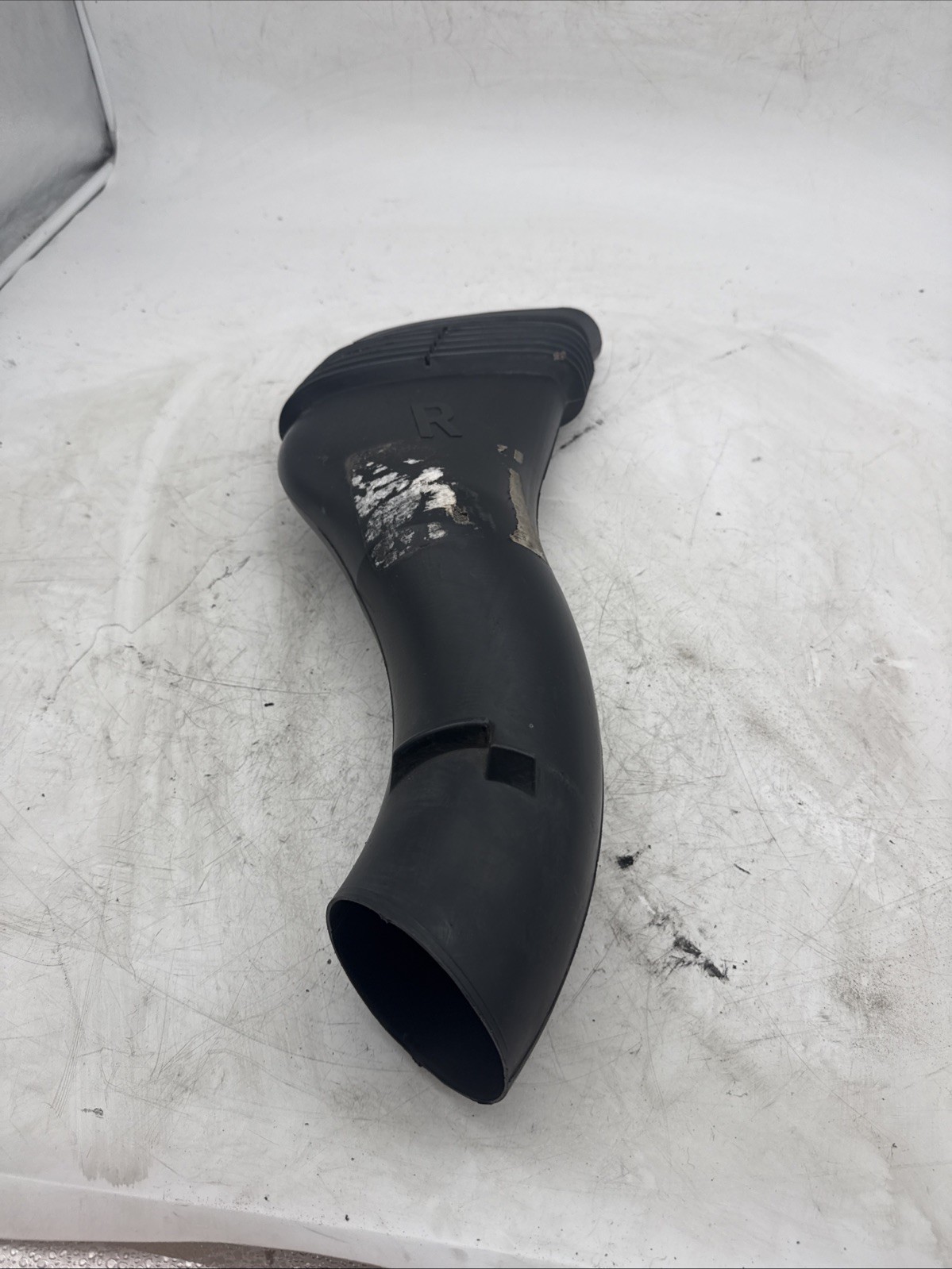 1997 - 2004 CORVETTE C5 USED OEM RH BRAKE DUCT COOLER 10295977
