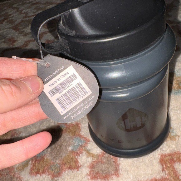 HydroJug Black Mini Jug 32 oz nwt