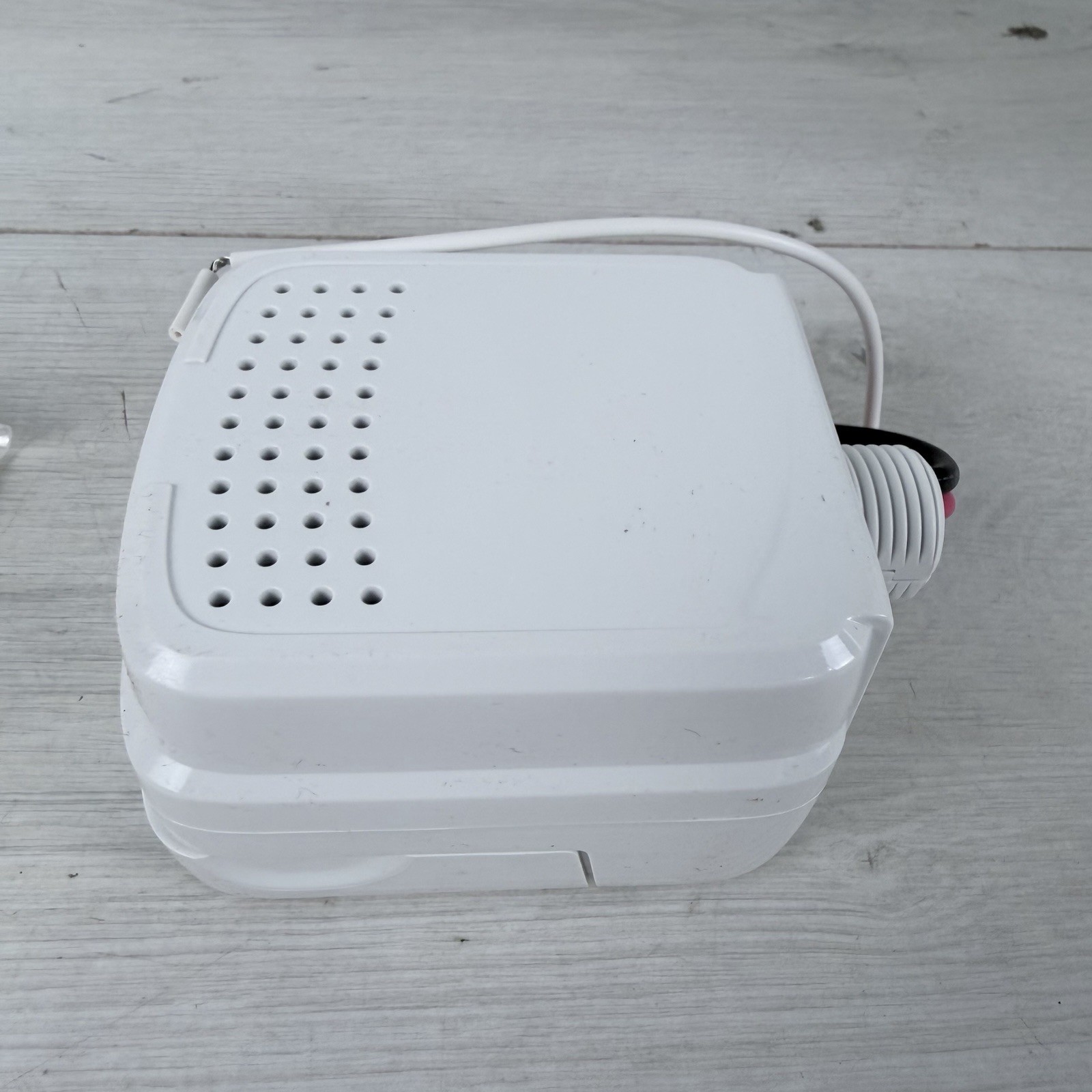 Wattstopper Legrand LMPL-101 Digital Plug Load Controller