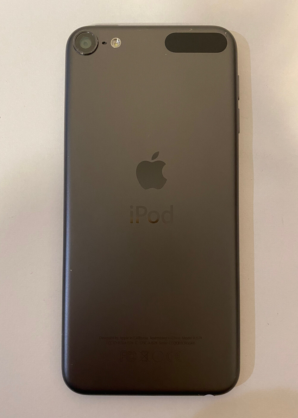 Apple iPod Touch 6th Generation Space Gray (16 GB)
