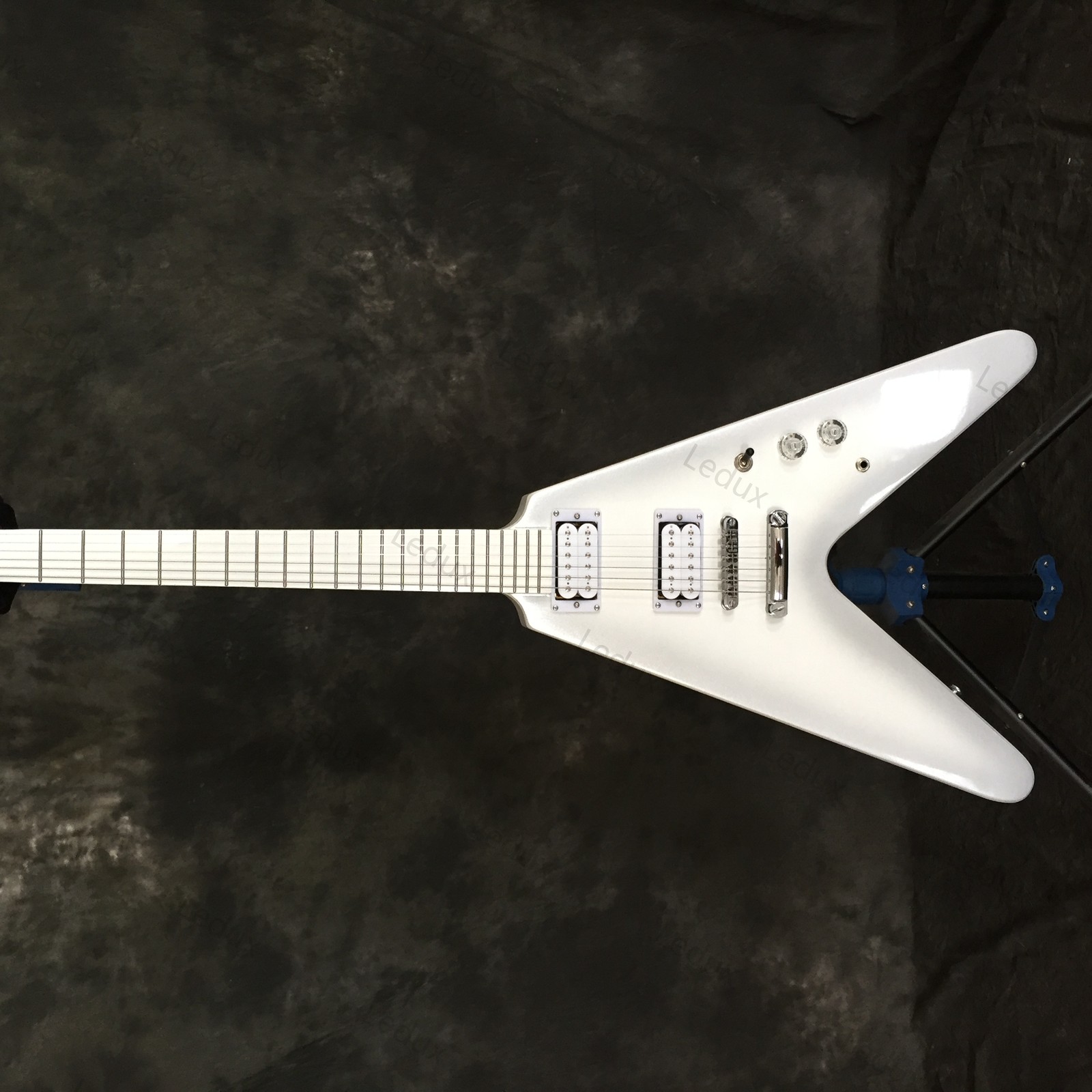 Snow Falcon White V Electric Guitar HH Picups Mahogany Body &neck free Express