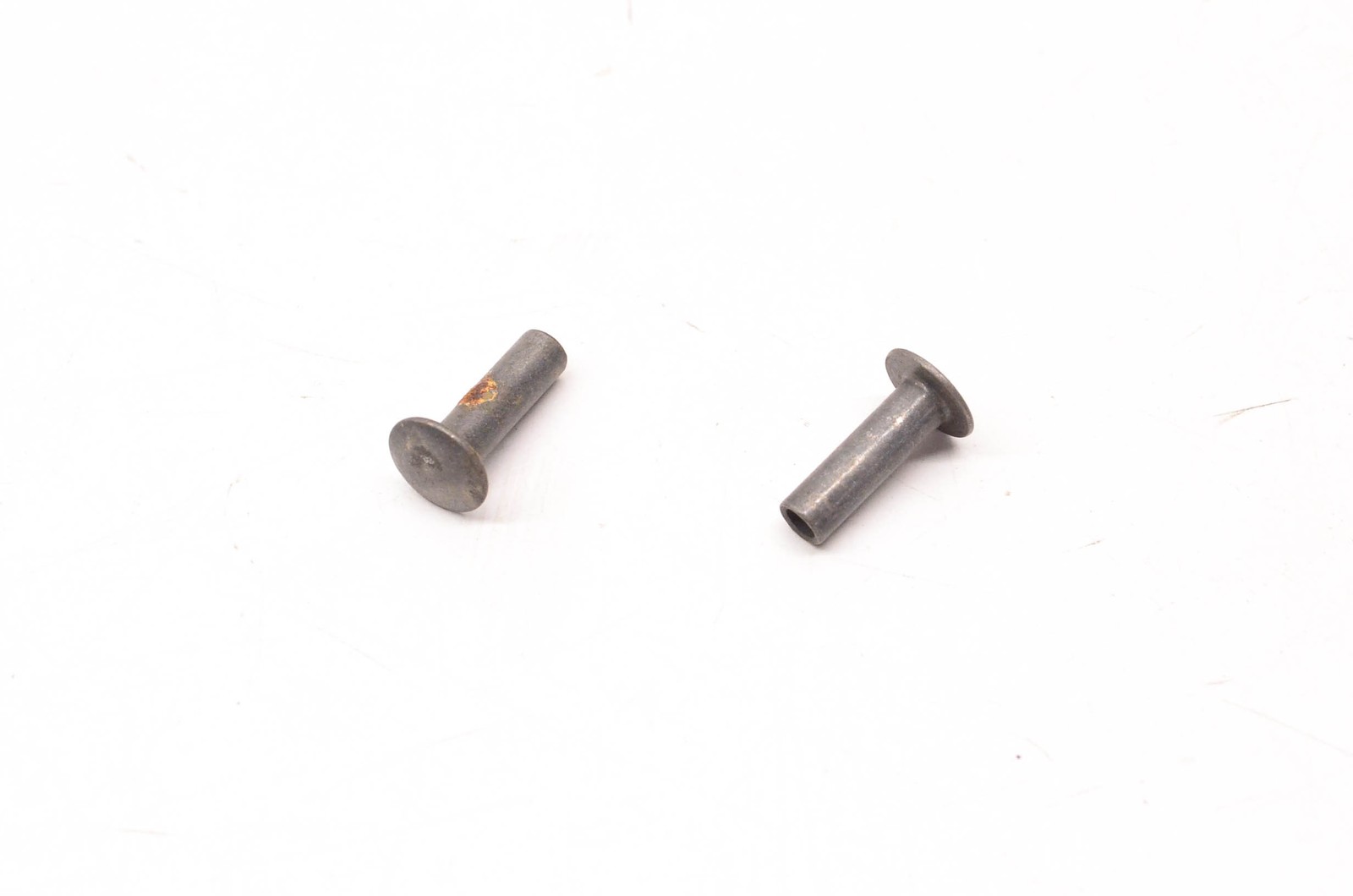 Aftermarket 540030006 Rivets Qty 2 NOS
