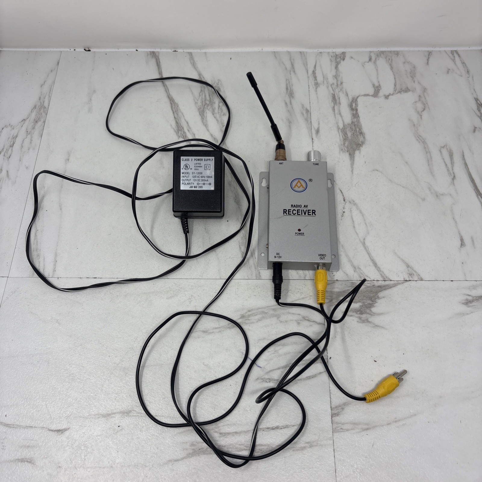 RADIO AV RECEIVER 9v