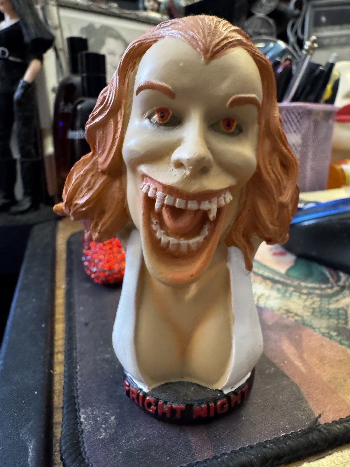 “FRIGHT NIGHT”-1985- “AMY”Bust -by Serial Resin Co.