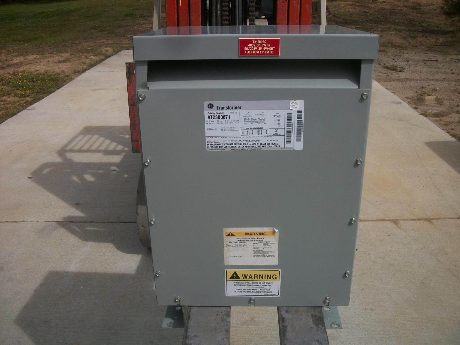 GE 15KVA 3PH TRANSFORMER 9T23B3871 HV 480 LV 208/120