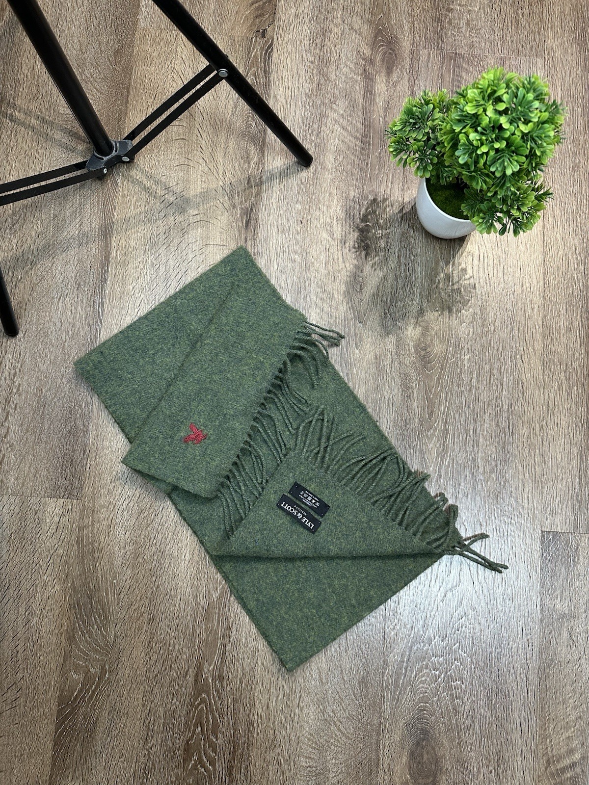 Lyle Scott Wool Scarf