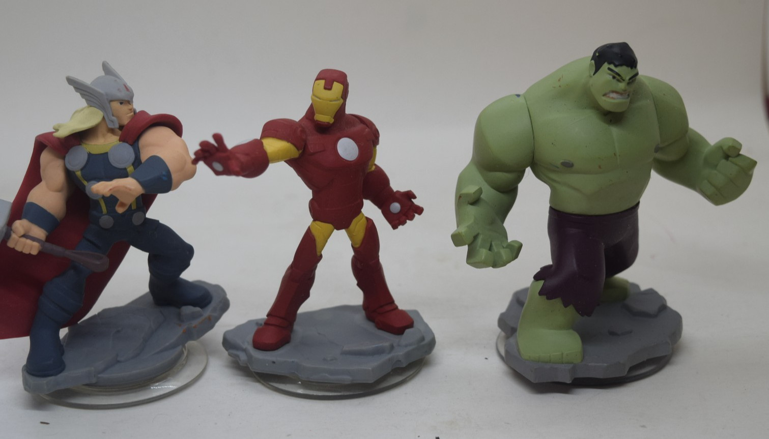 Marvel Disney Infinity 2.0 Figures Bundle - Thor, Ironman, and Hulk