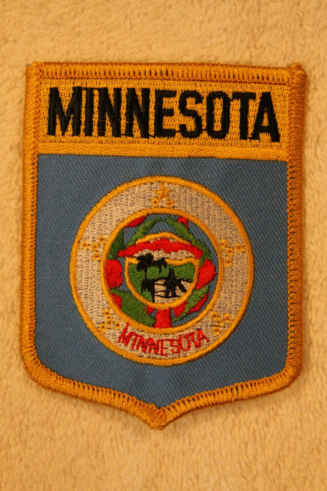 MINNESOTA STATE SHIELD PATCH - police park flag