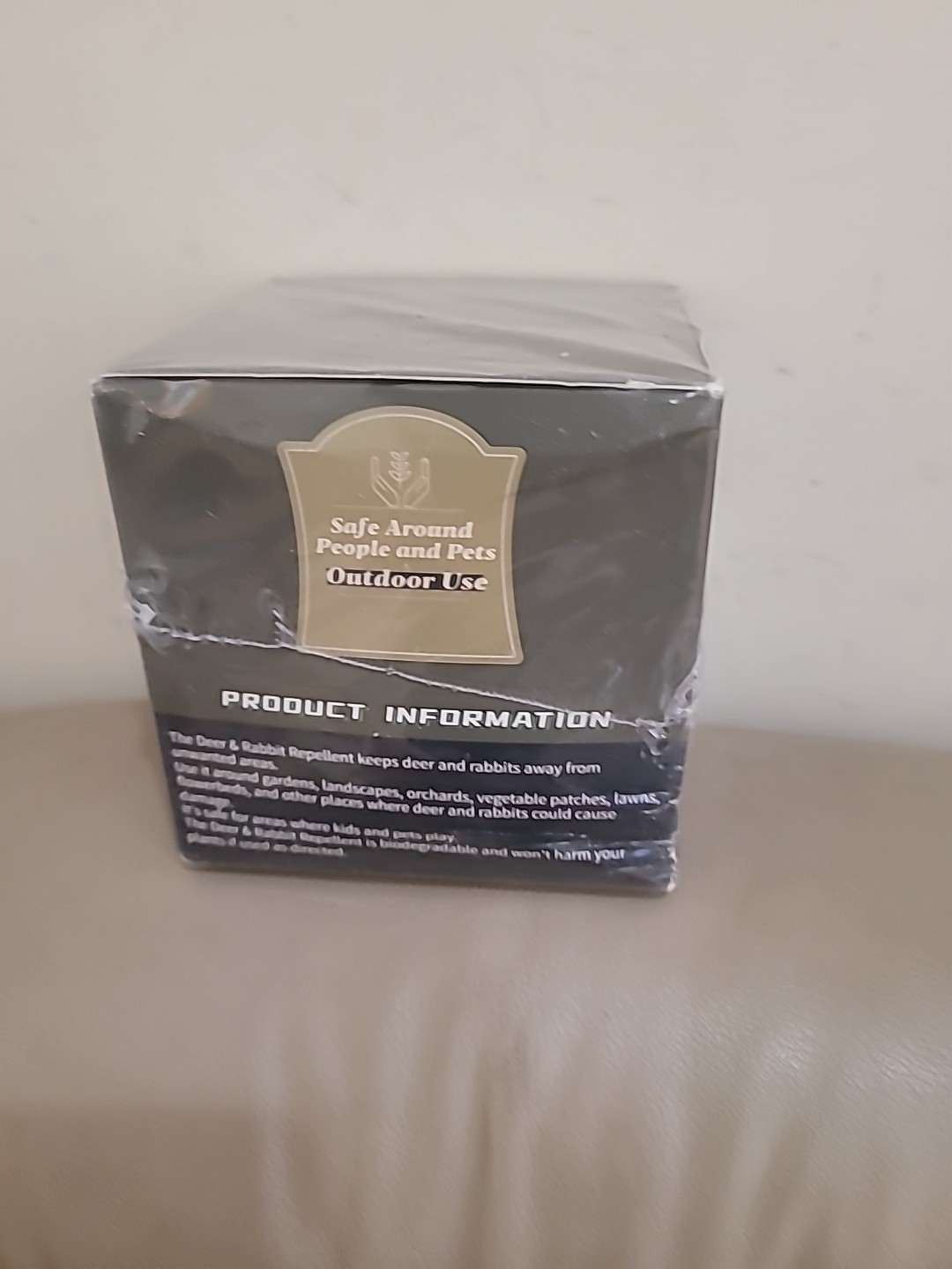 12 Pack Outdoor Deer & Rabbit Deterrent A8