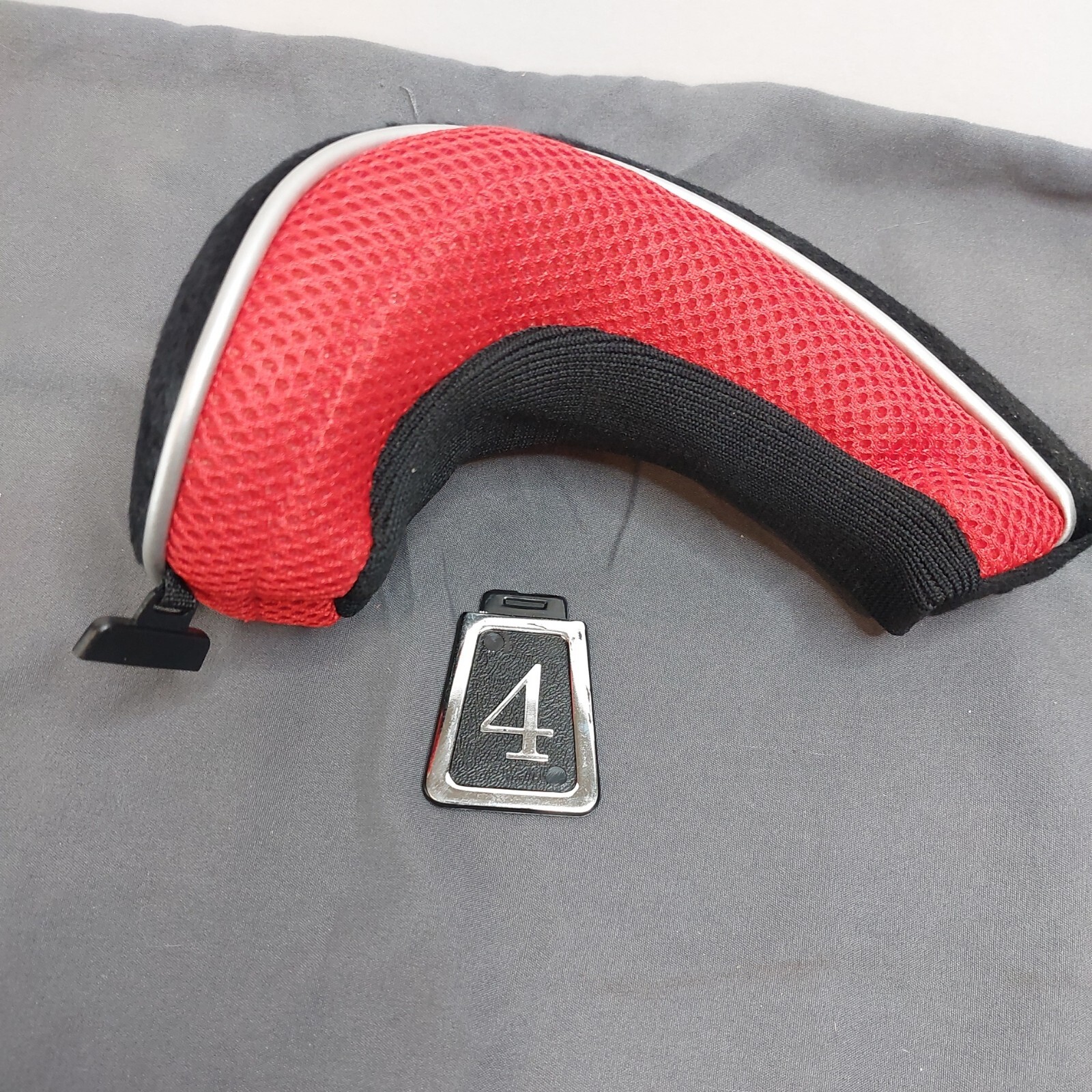 Golf 4 Iron Headcover Red Black Interchangeable Number Tag