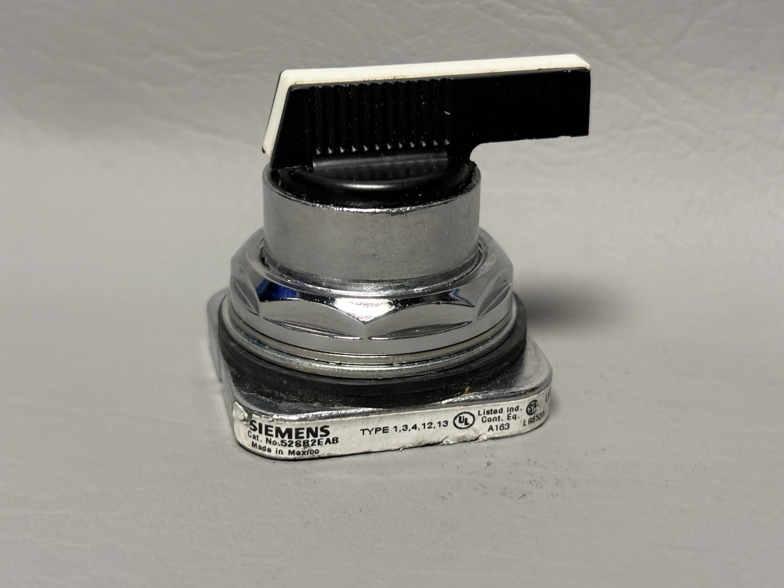 SIEMENS 52SB2EDB SELECTOR SWITCH CONTROL