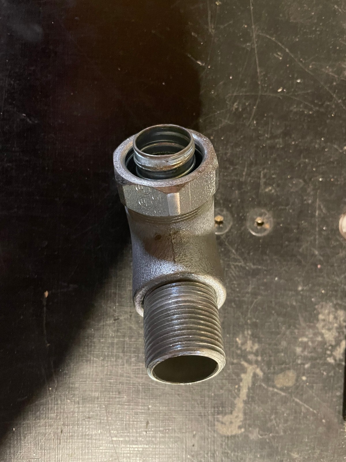 APPLETON STL-75 Flexible Conduit fitting with Pulling Elbow, Malleable Iron, New