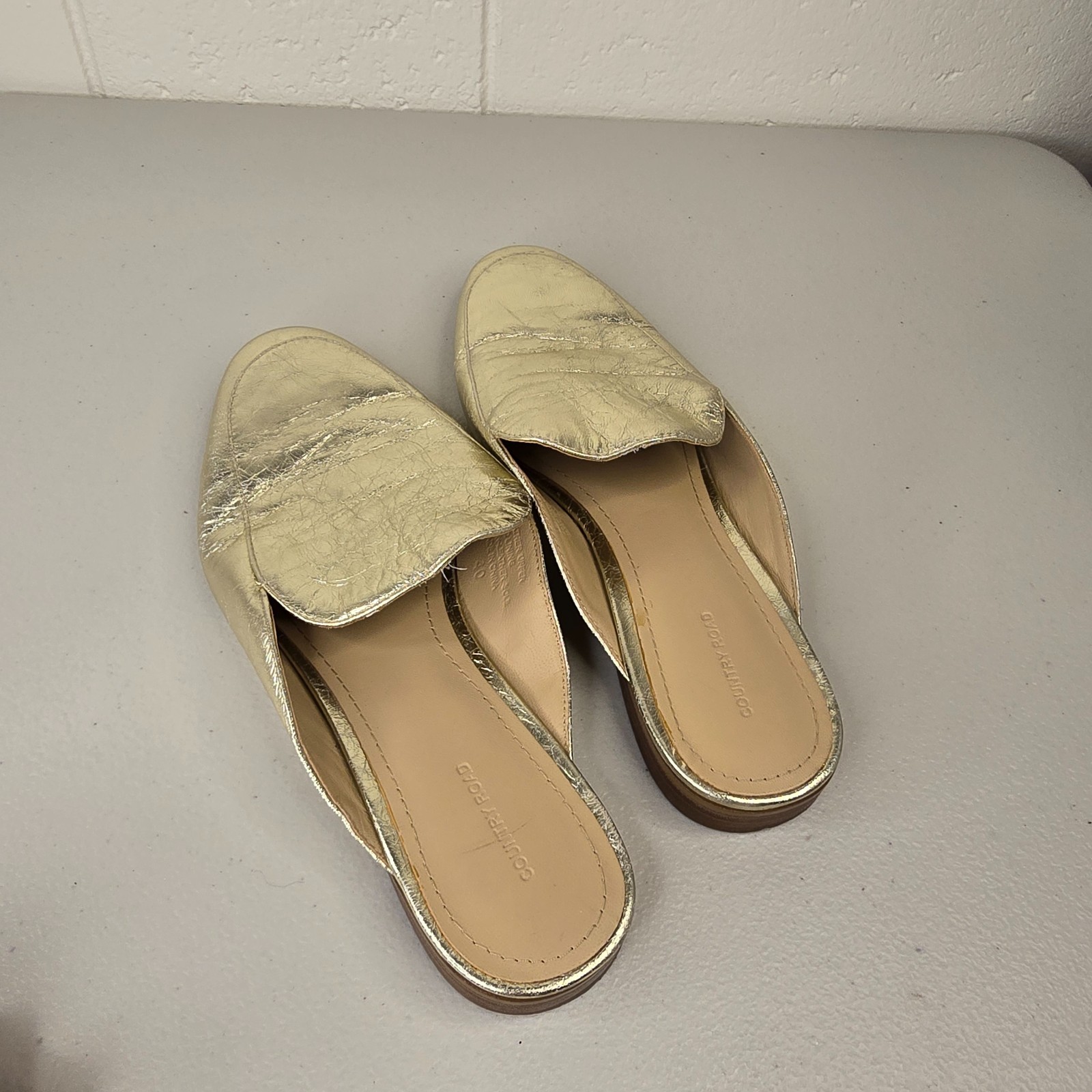 Country Road Mule Size 40 Gold Leather Slip On Loafer Flats Casual Women