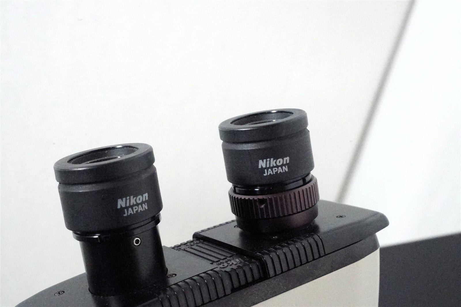 Nikon TMS Inverted Phase Contrast Microscope, 4X, 10X Ph3DL, 20X Ph2DL, 40X PH3D