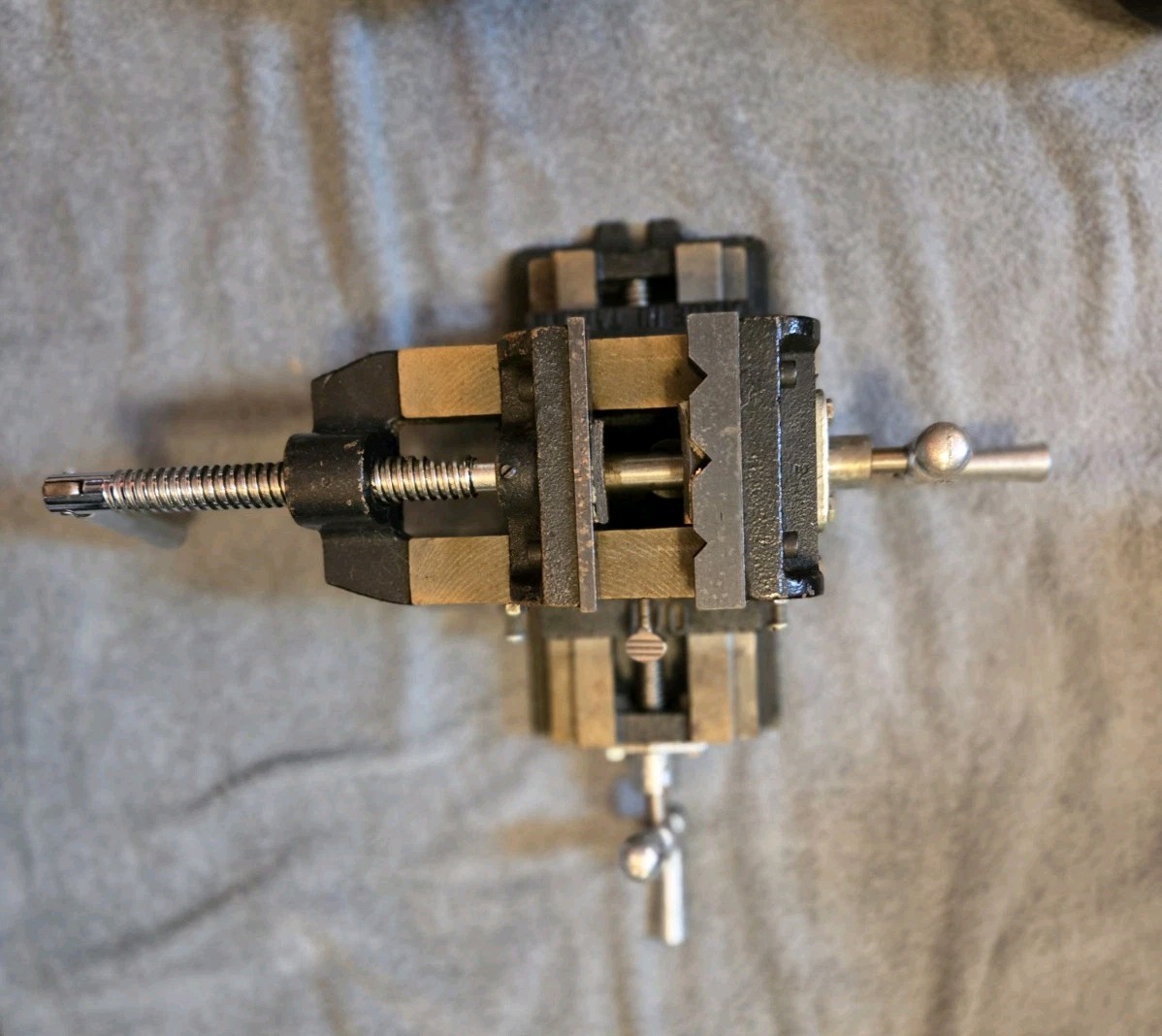 4in Cross Slide Vise