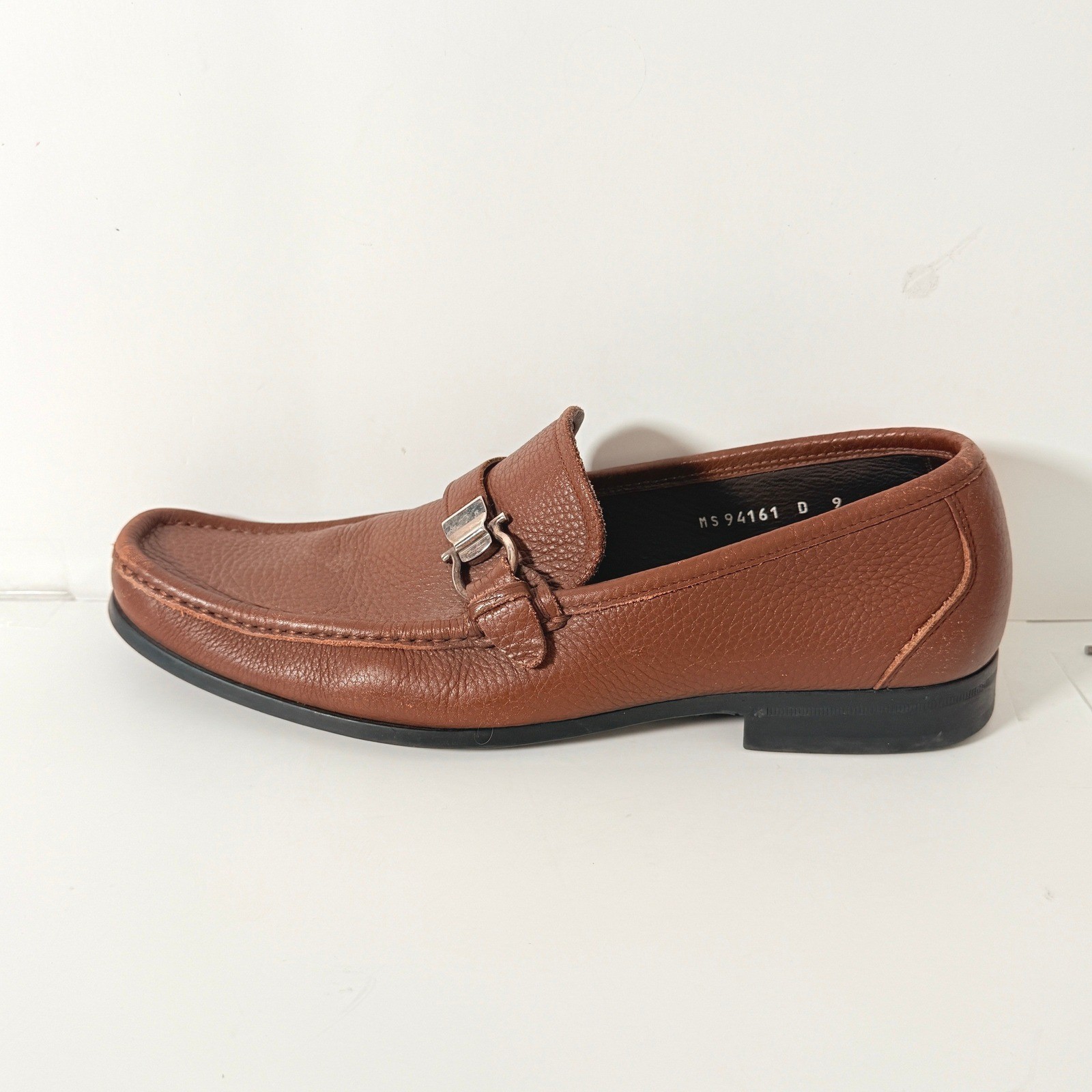 Salvatore Ferragamo Mens Brown Pebbled Leather Gancini Loafers Shoes Size 9 D