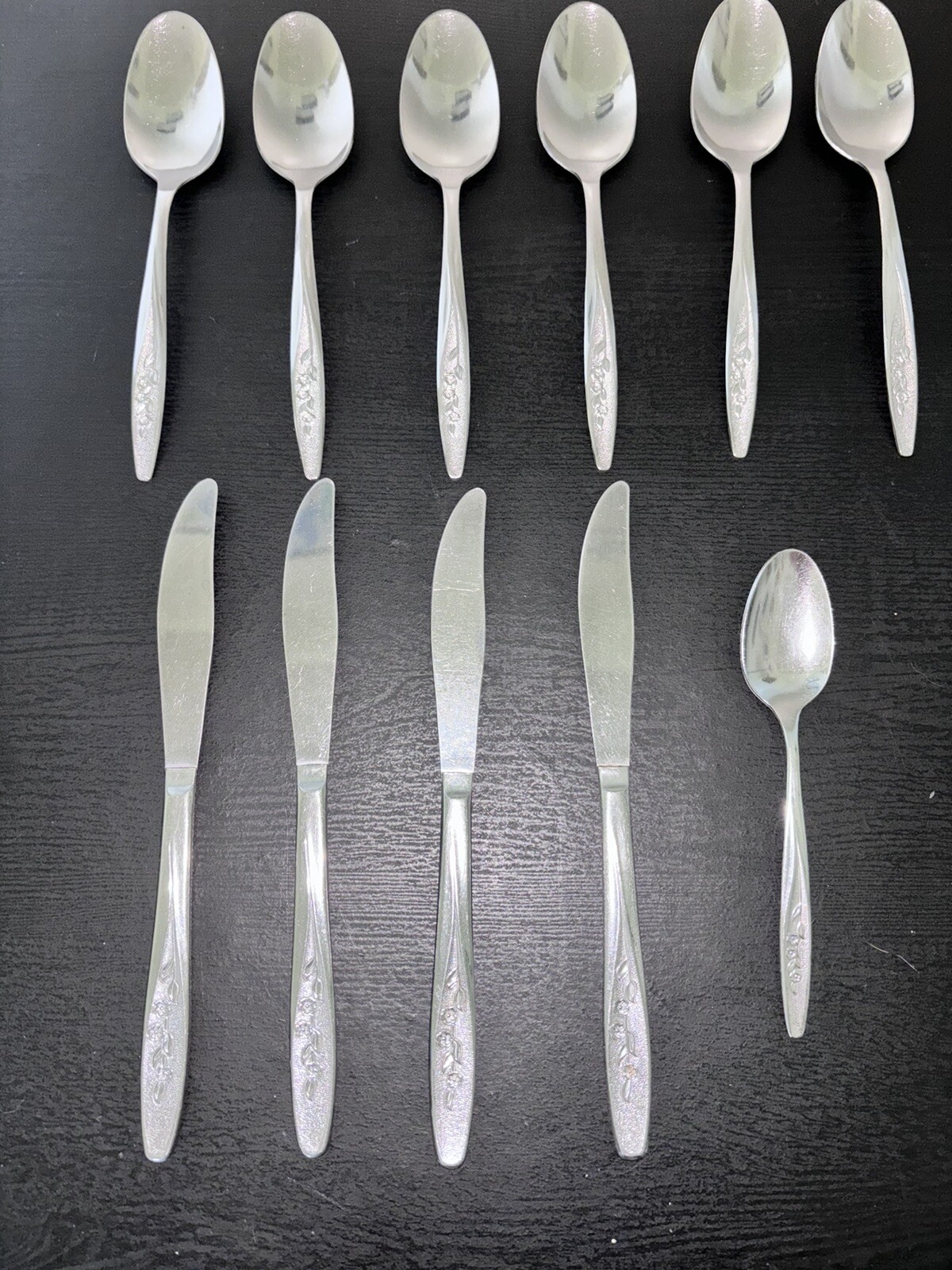 International Superior Stainless Radiant Rose- USA-4 Knives, 6 Tablespoons +