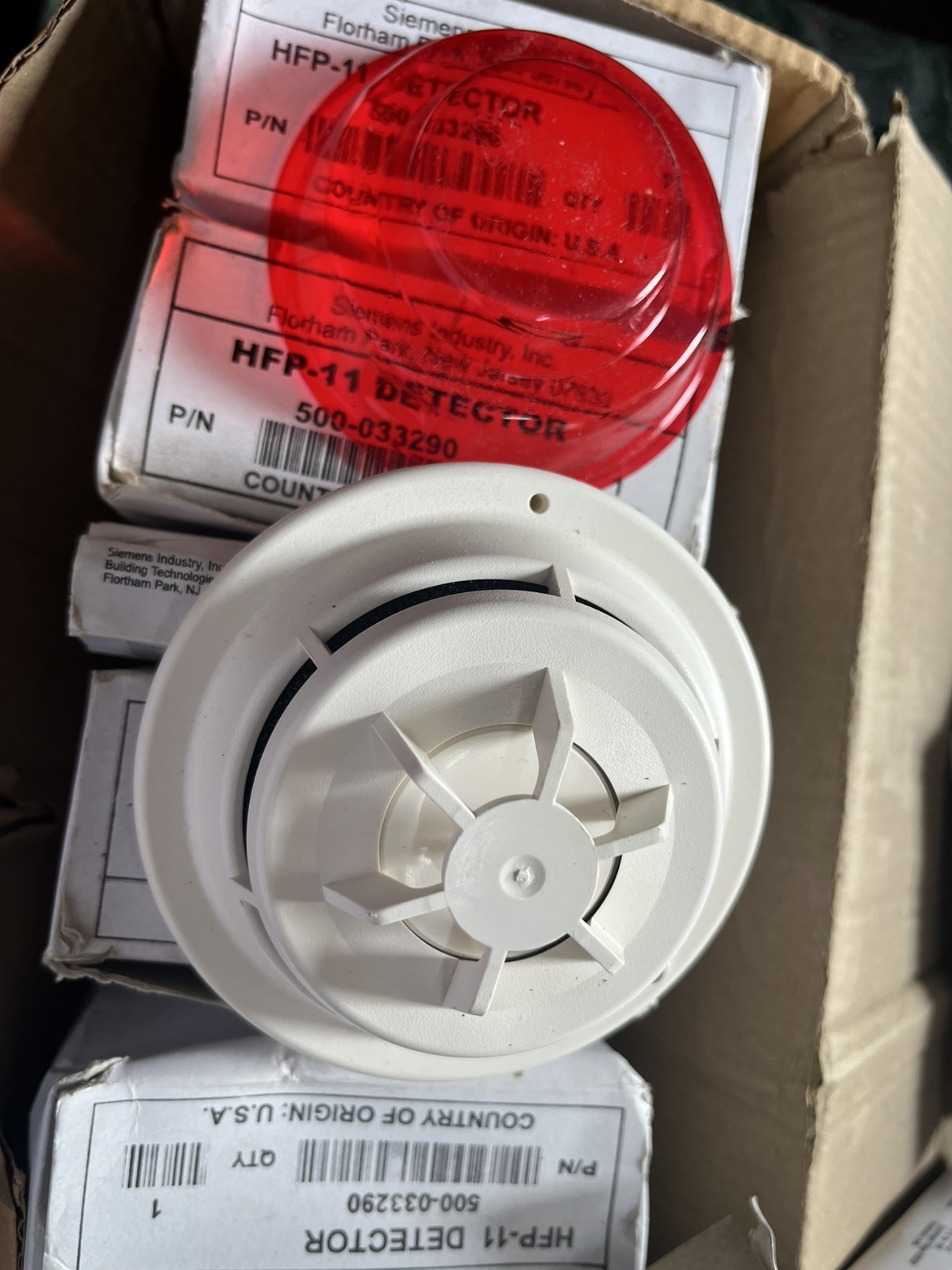 New Seimens HFP-11 Smoke Detector with DB-11 Base Detector Fire Safety