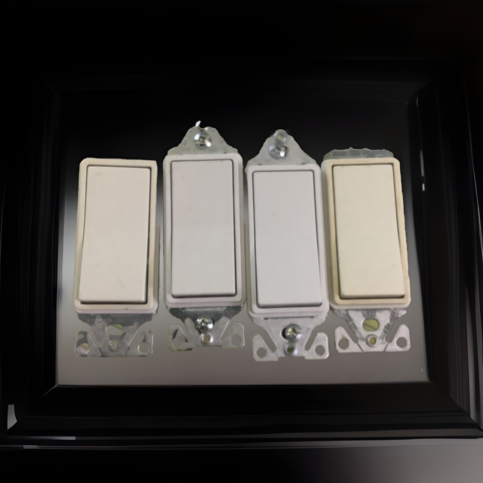 DECORA 4 USED WHITE STYLE 1 POLE 15A PADDLE SWITCH Legrand Pass & Seymour