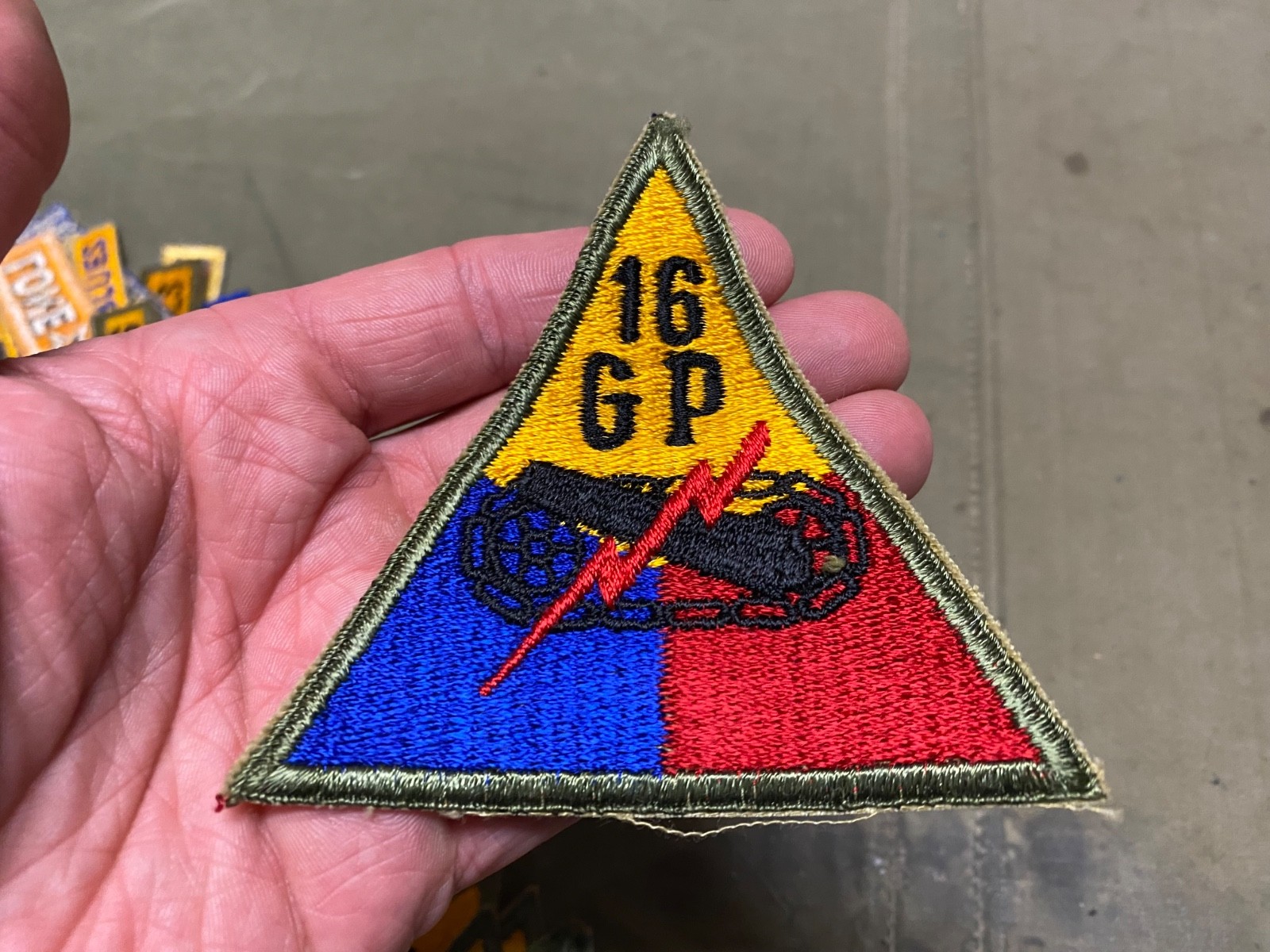 ORIGINAL WWII US ARMY 16TH ARMORED GROUP TANK DIVISION JACKET INSIGNIA PATCH