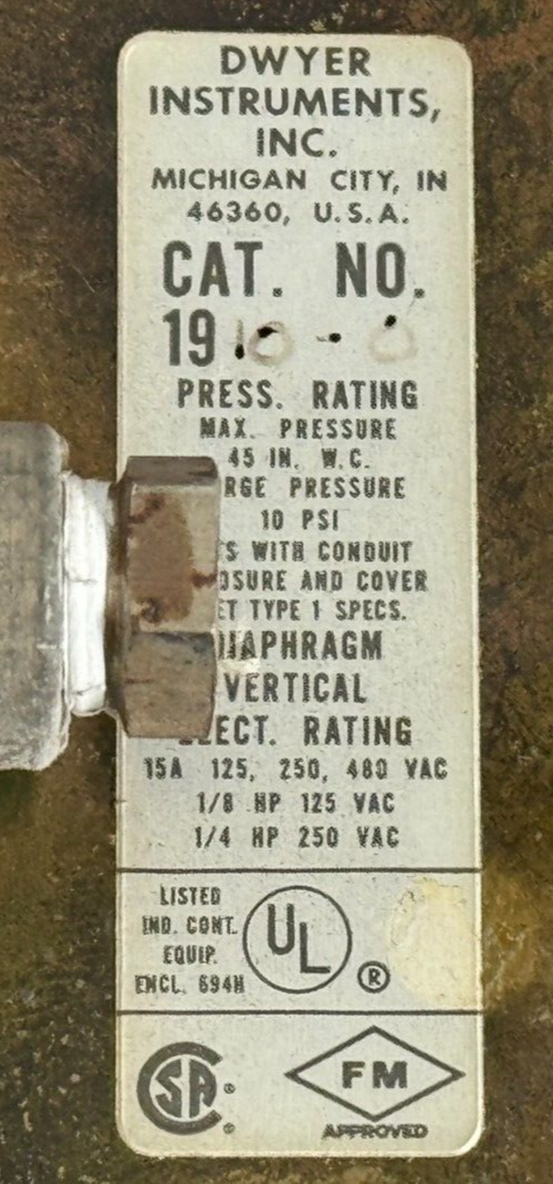USED Dwyer 1910-0 Pressure Switch