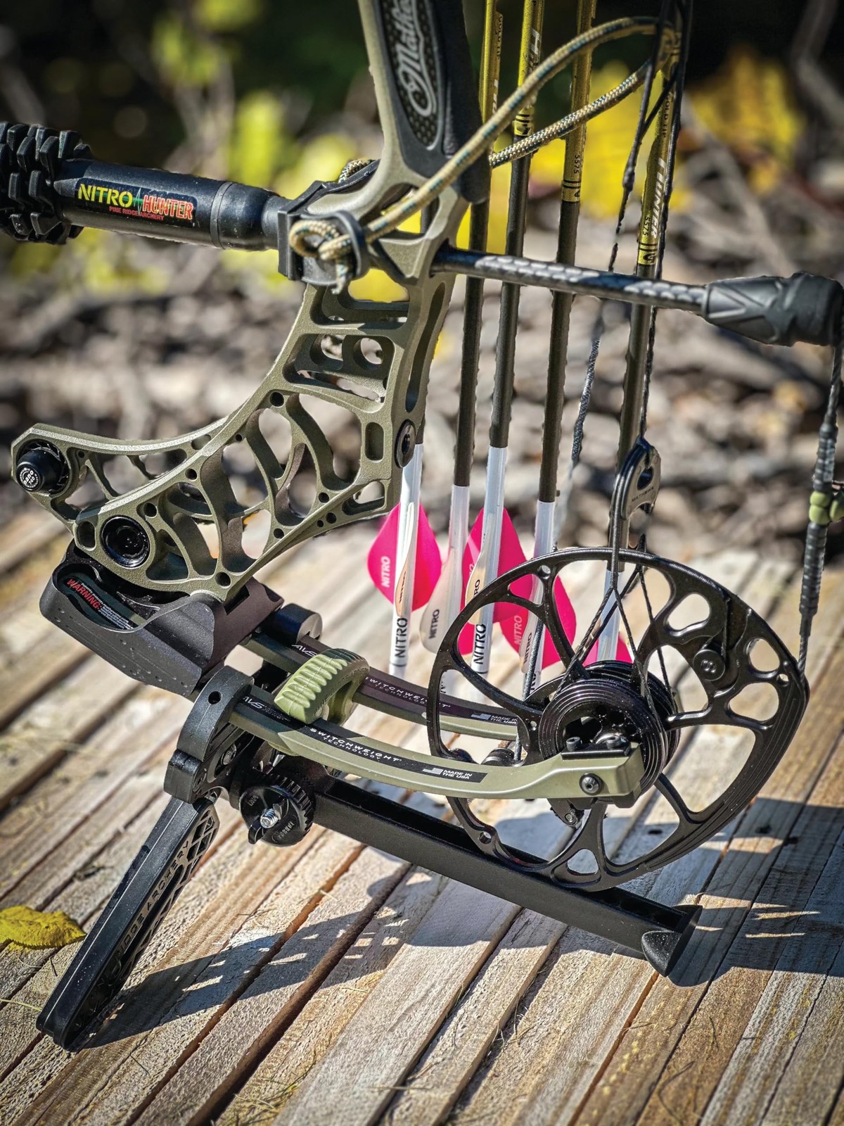 - Kwik Stand Tri-Pod Bow Support - Stable Bow Stand for Compound and Recurve ...