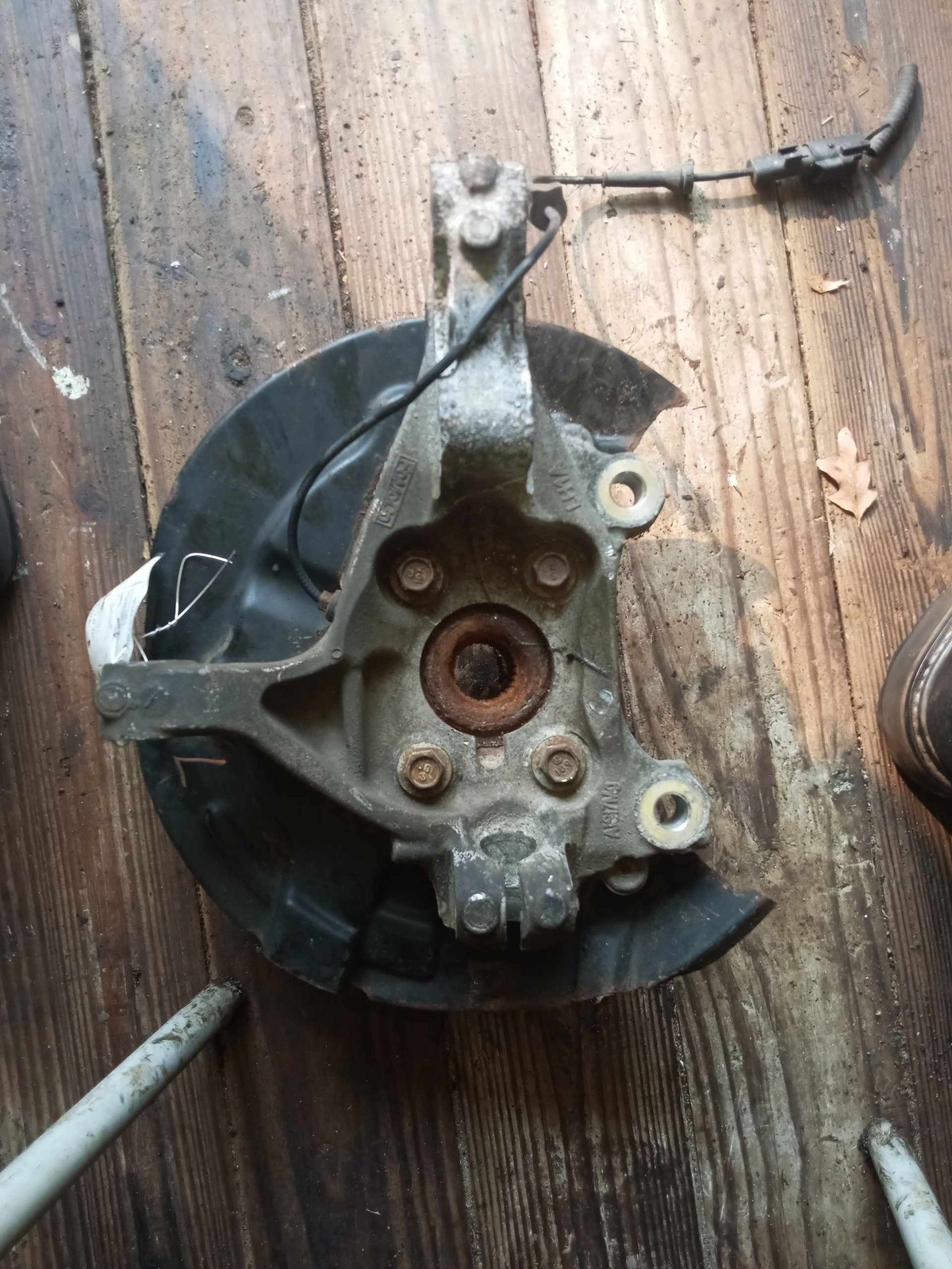 2013 FORD Fusion Spindle Knuckle Front Left Driver 174K OEM