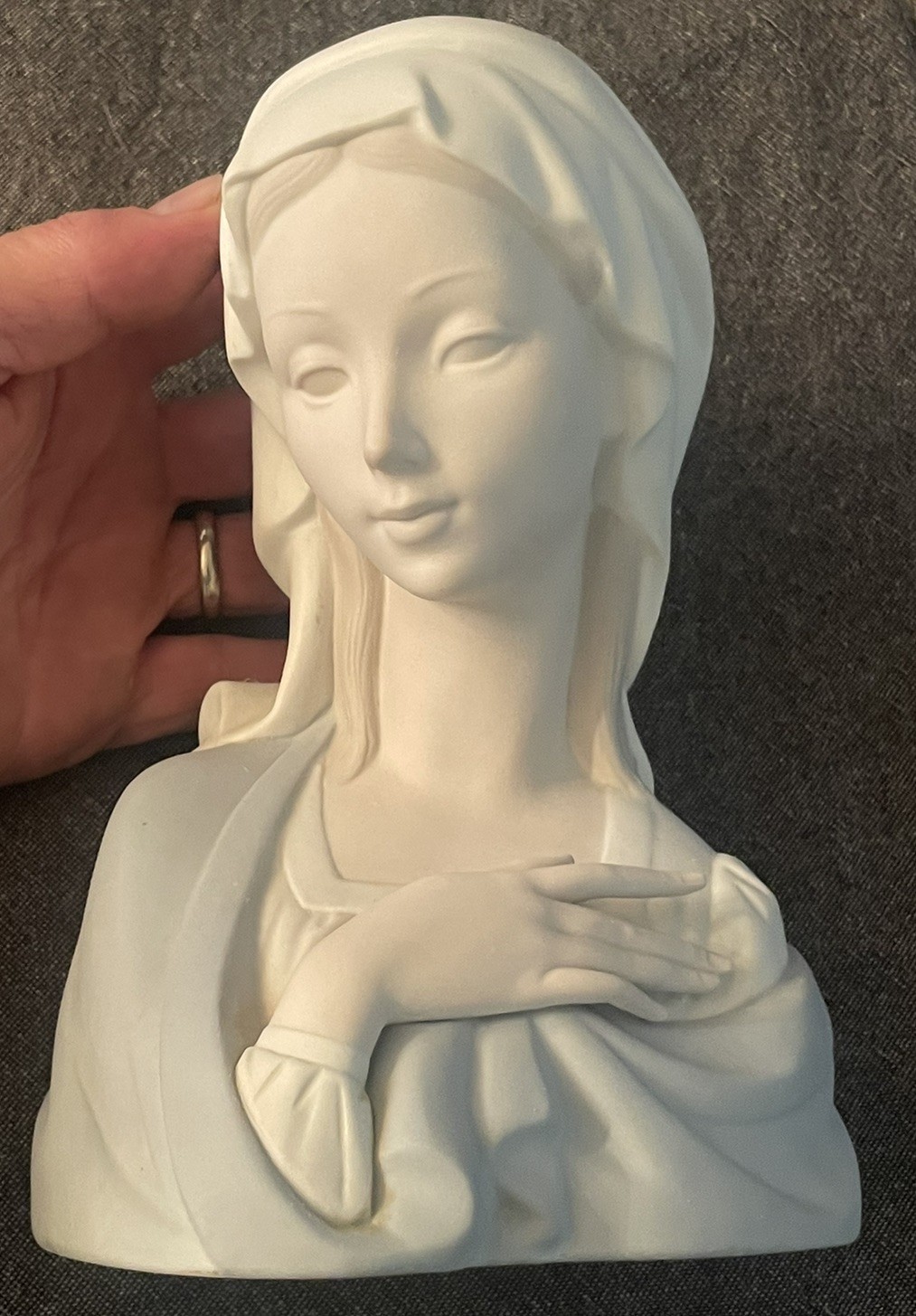 Lladro Madonna Mother Virgin Mary 8.5 In. Bust Matt Finish Porcelain Estate Find
