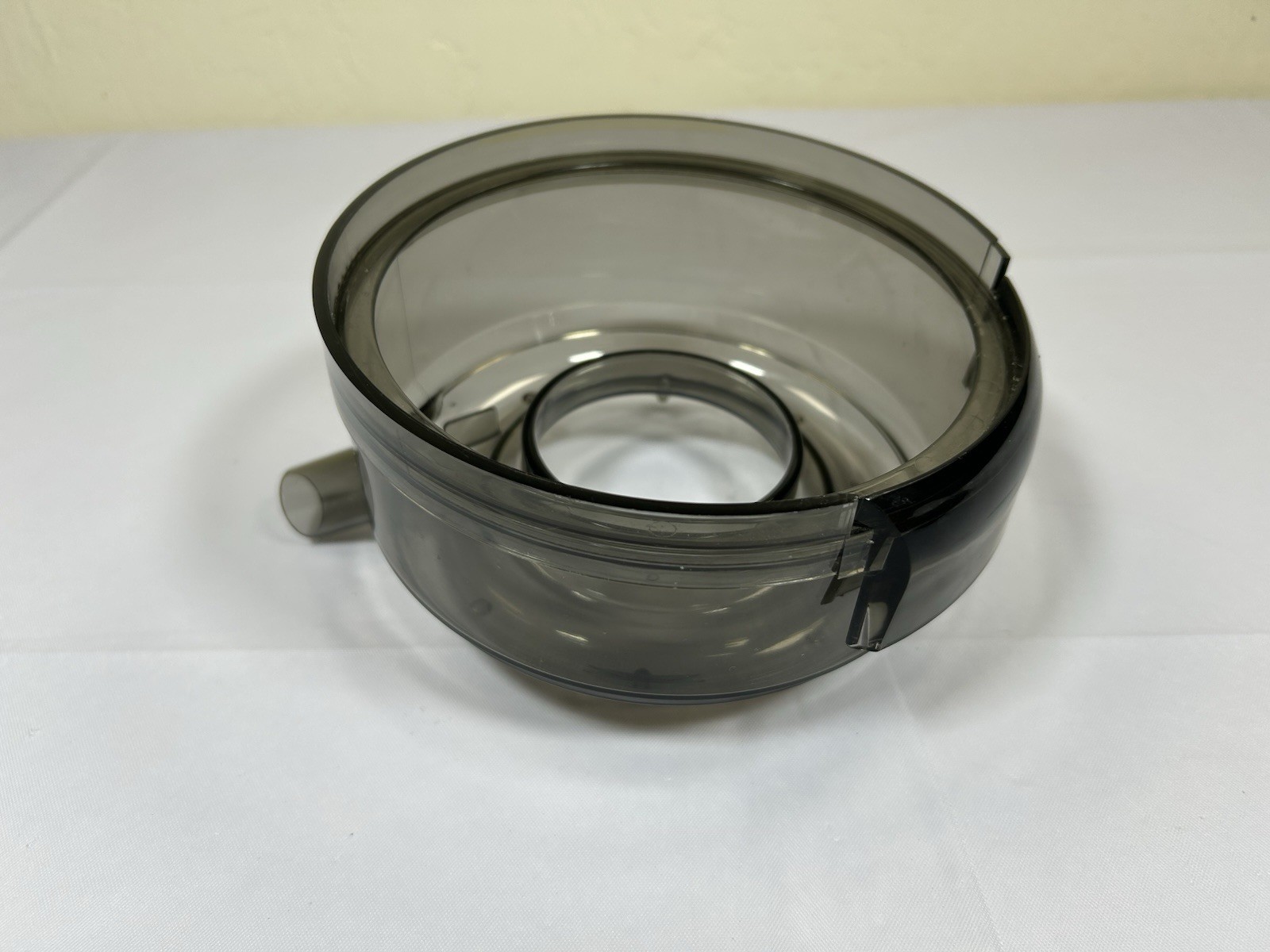 Breville JE98XL Juice Fountain Plus Replacement Collection Chute Bowl Part