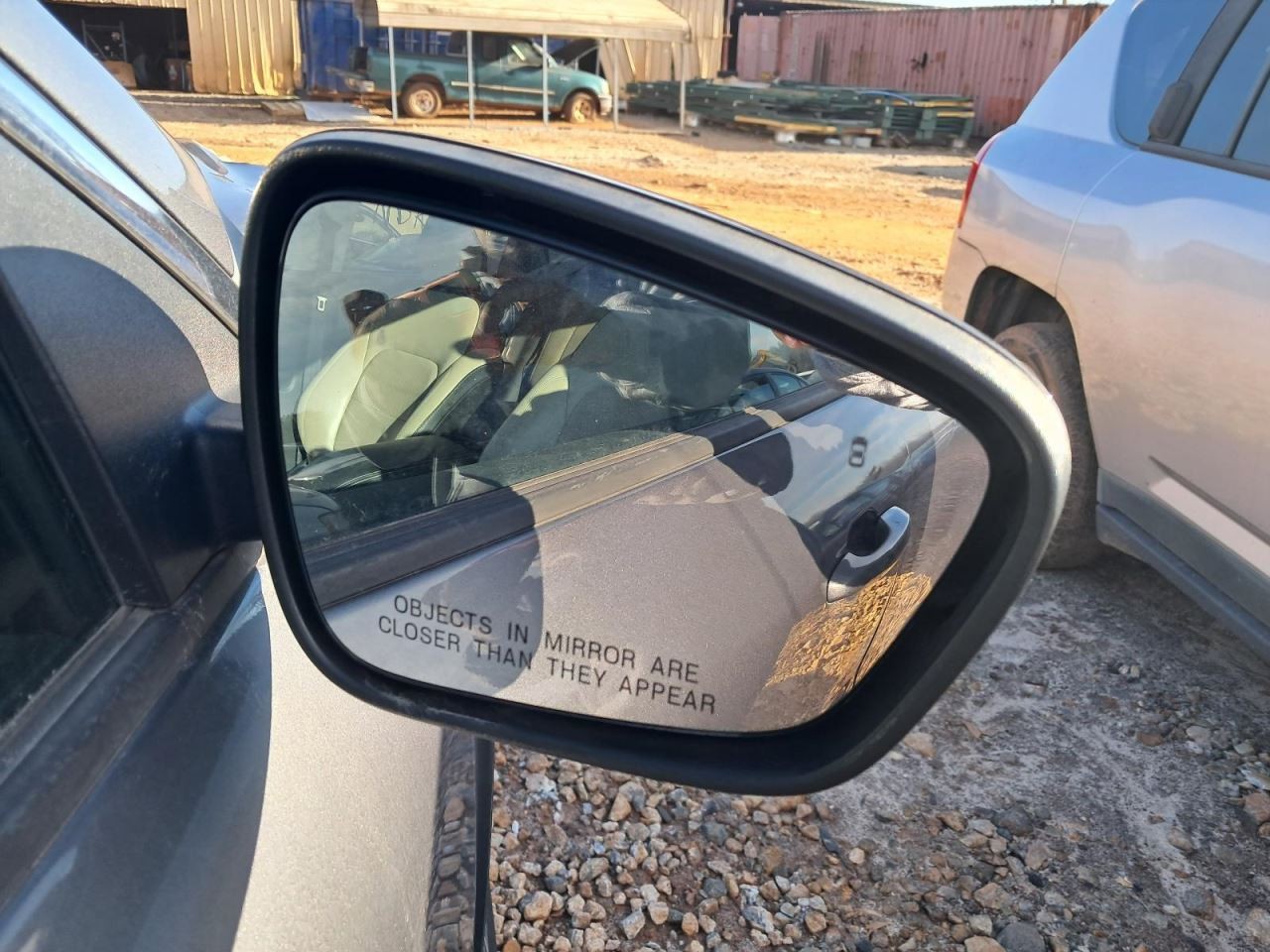 ESCAPE 2022 Glove Box 4894431