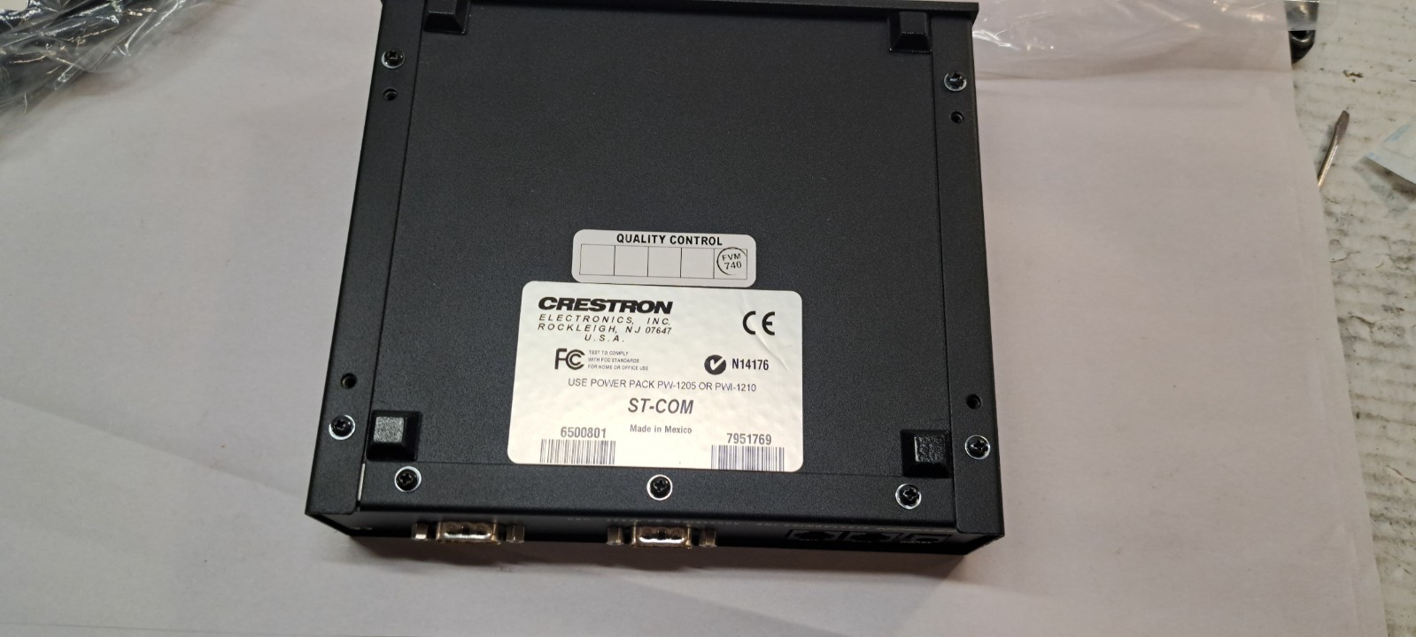 Crestron ST-COM 6500903 KIT WITH AC ADAPTER OPEN BOX NO MANUAL