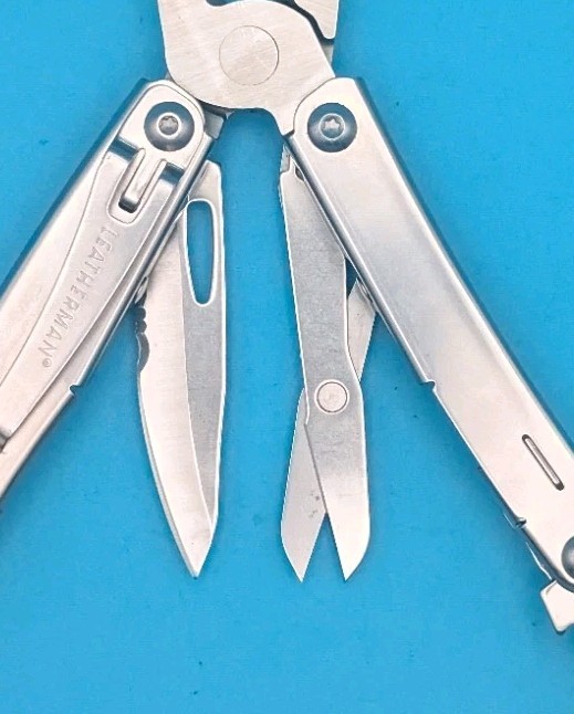 LEATHERMAN WINGMAN MULTI-TOOL! FAST SHIPPING!