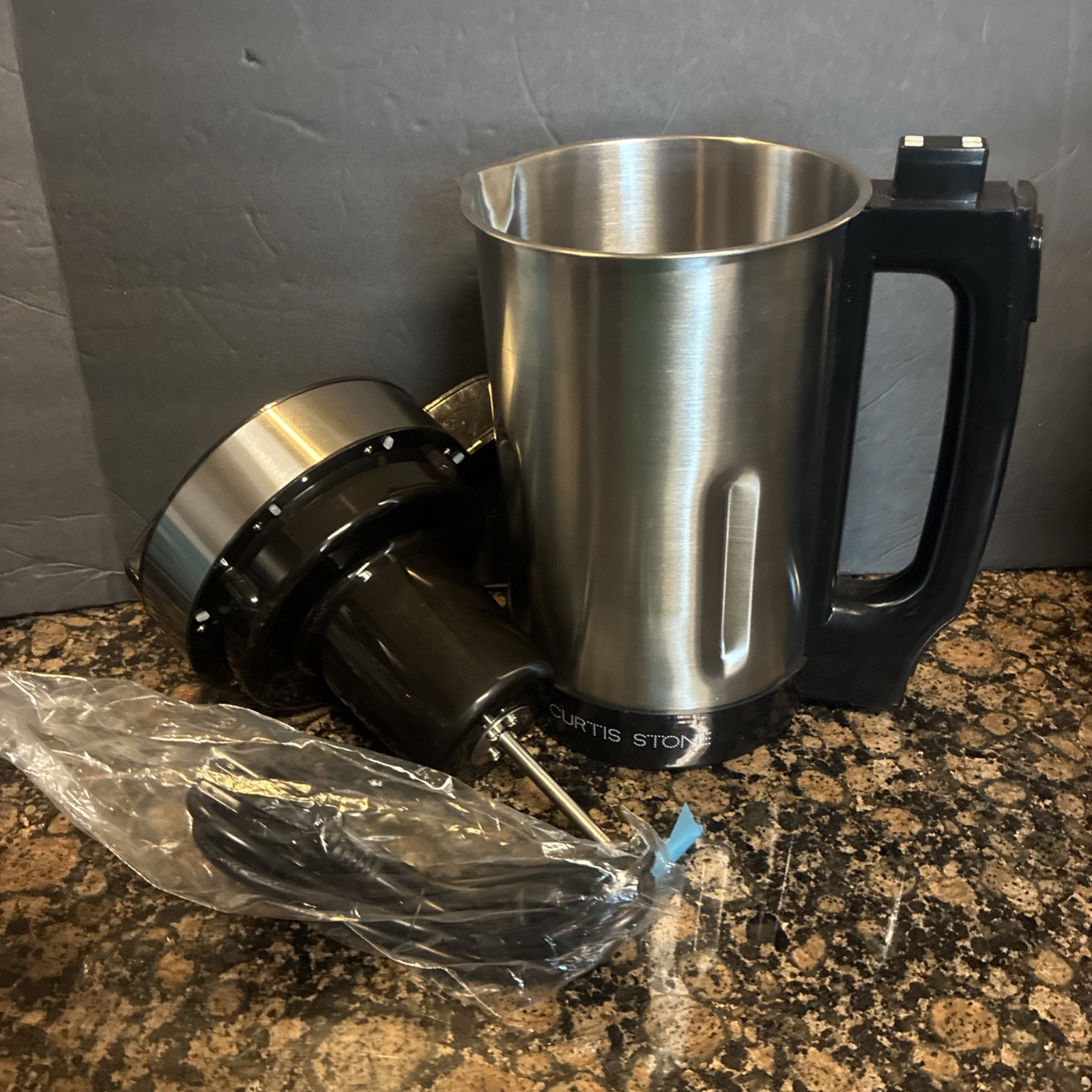 Curtis Stone Dura-Pan Multi-Function Smoothie or Soup Maker 1.6-Quart 10321BK