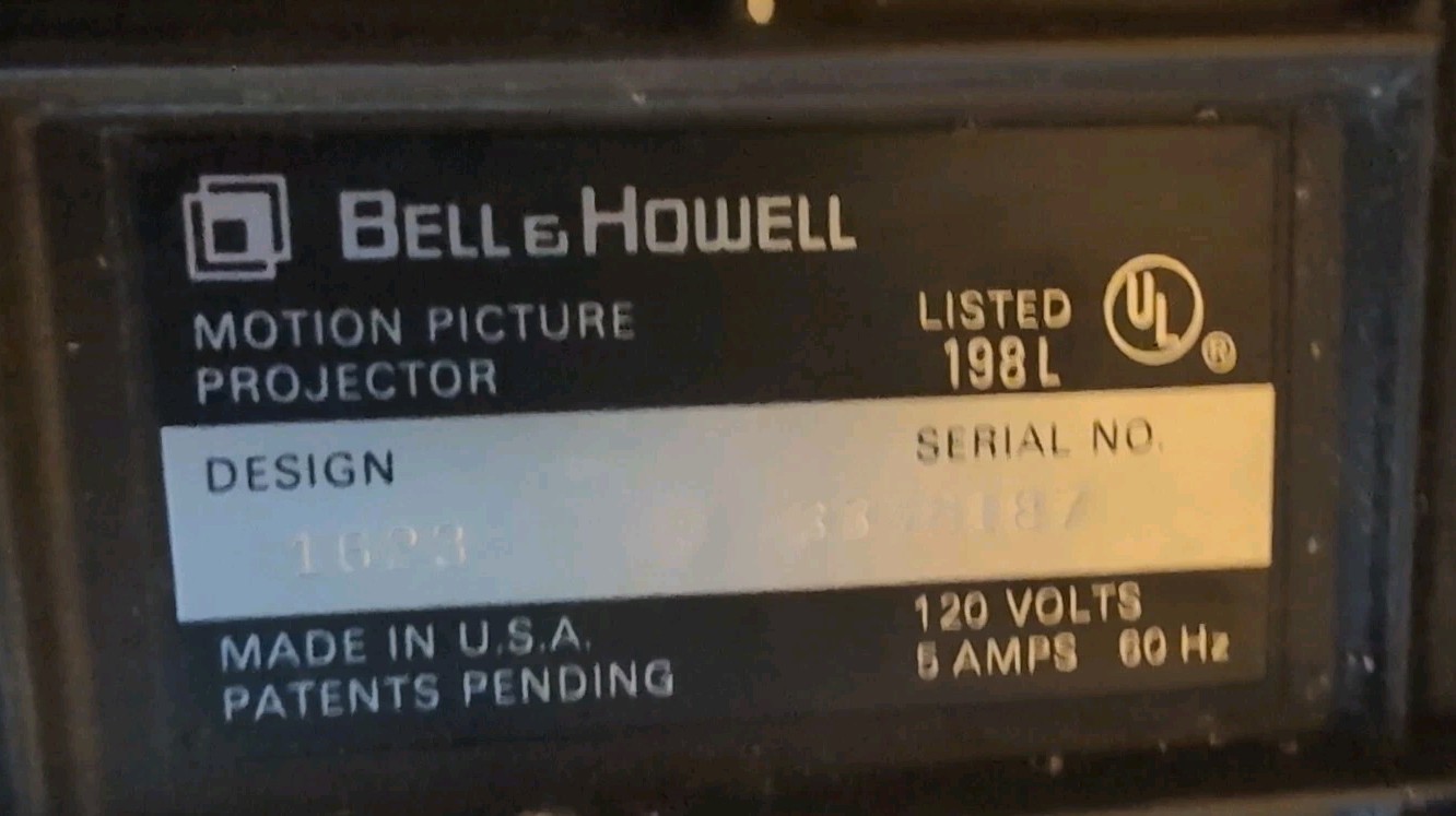 Bell & Howell 1623 Multi Motion Super 8 & 8mm Projector Untested