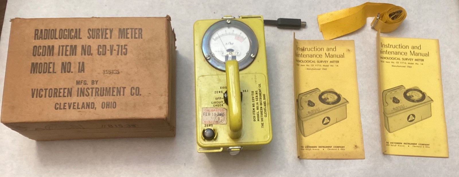 Vintage 1966 Radiological Survey Meter Geiger Counter Model CDV-715 with Box