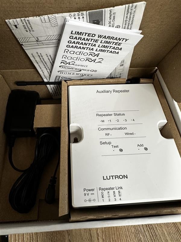Lutron RadioRA 2 Auxiliary Repeater RR-AUX-REP-WH