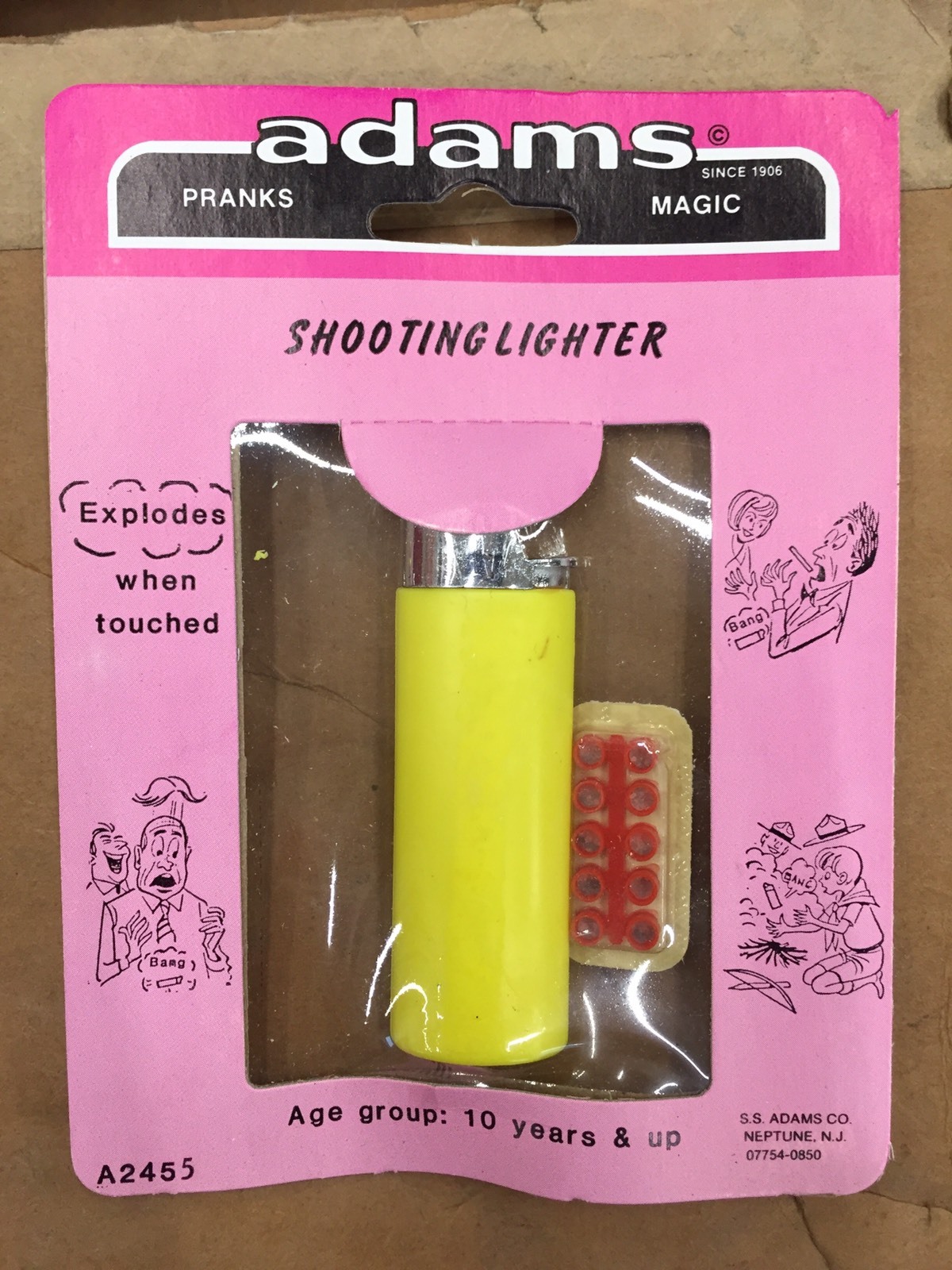 6 pc Vintage ADAMS SHOOTING LIGHTER Exploding Lighter PRANKS, Gags Nos MOC 6 Pcs