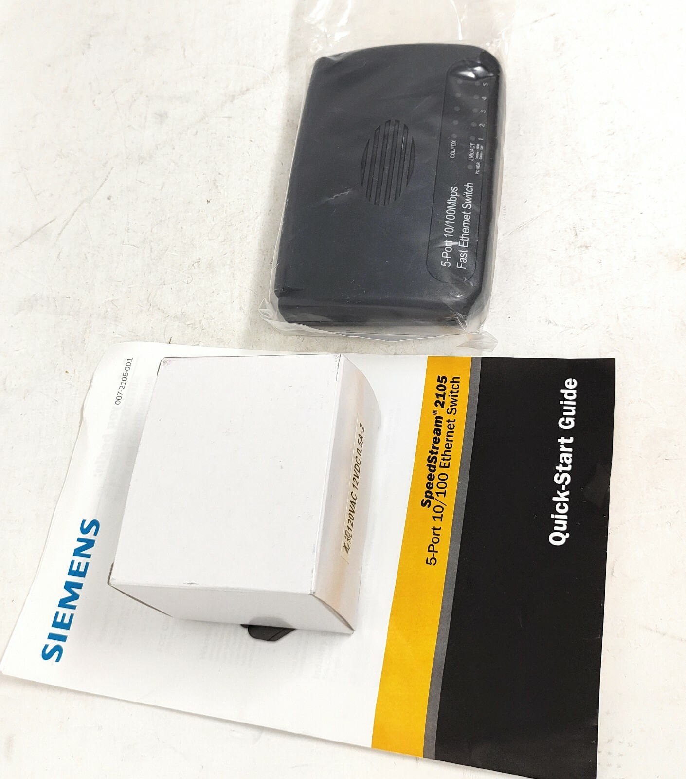 SpeedStream SS2105 5-Port Fast Ethernet Switch 10/100 Mbps