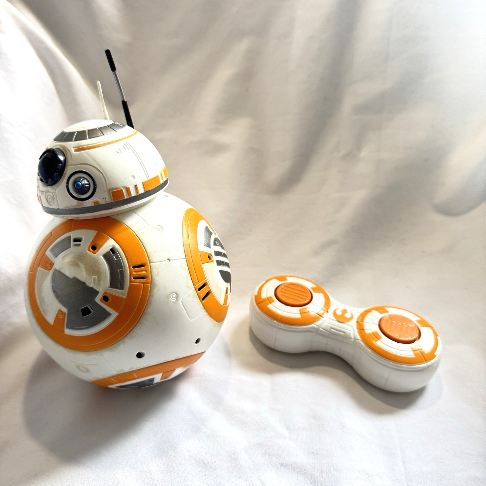 Star Wars BB-8 Droid Robot Remote Control Toy With Remote - Read