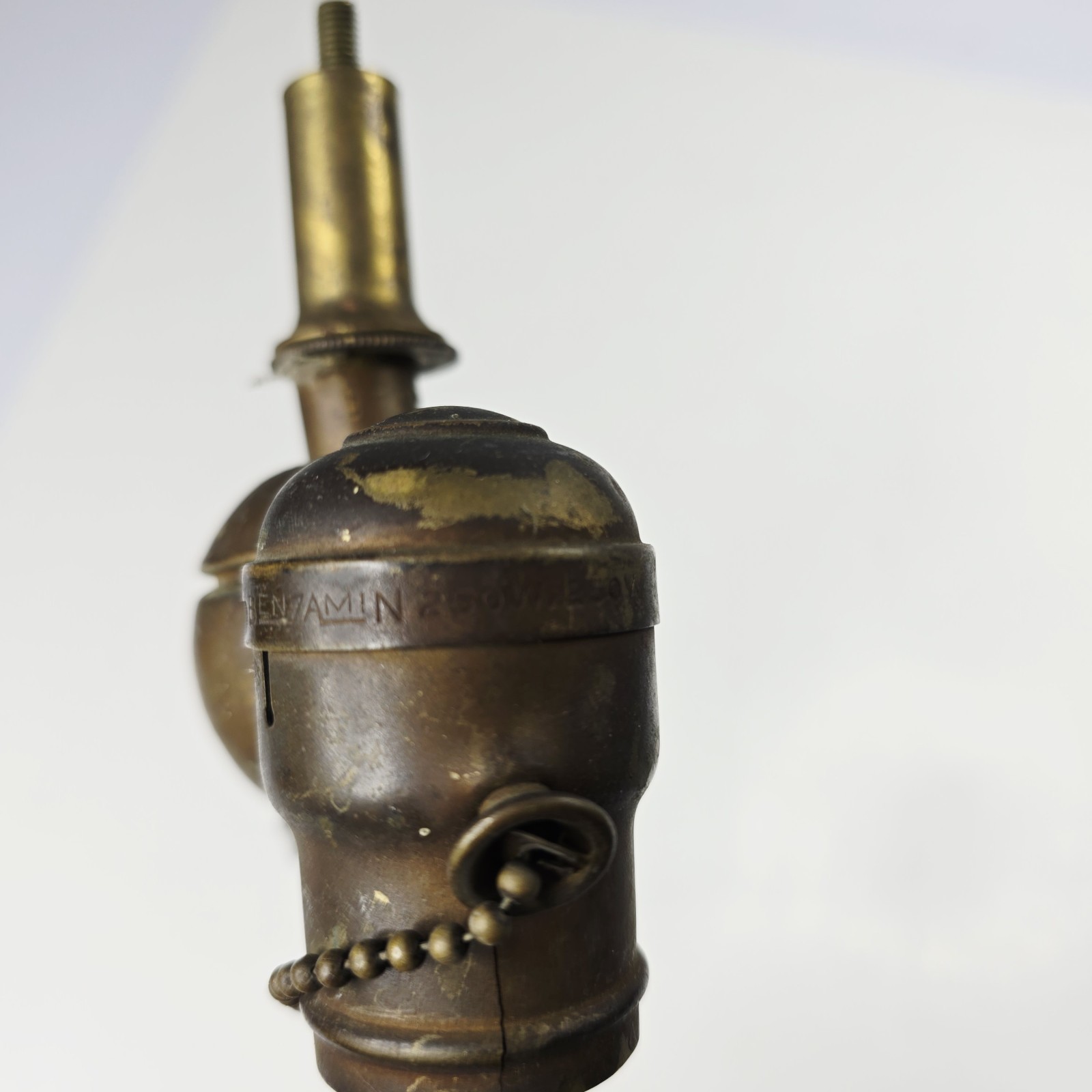 Lamp Parts: Benjamin Double Socket Pull Chain Cluster Switch for Lamp Base
